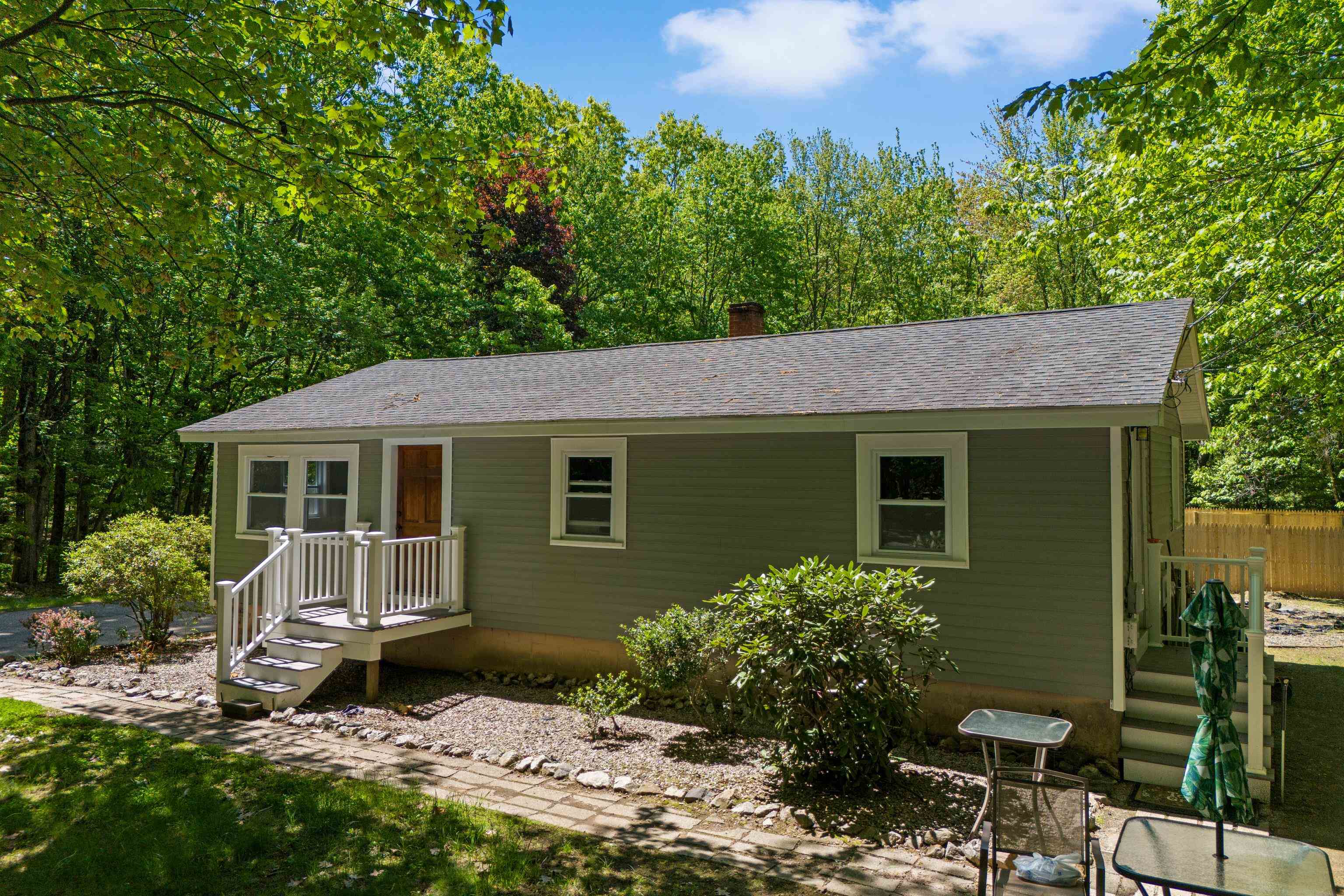 125 Blackwater Rd, Rochester, NH 03867