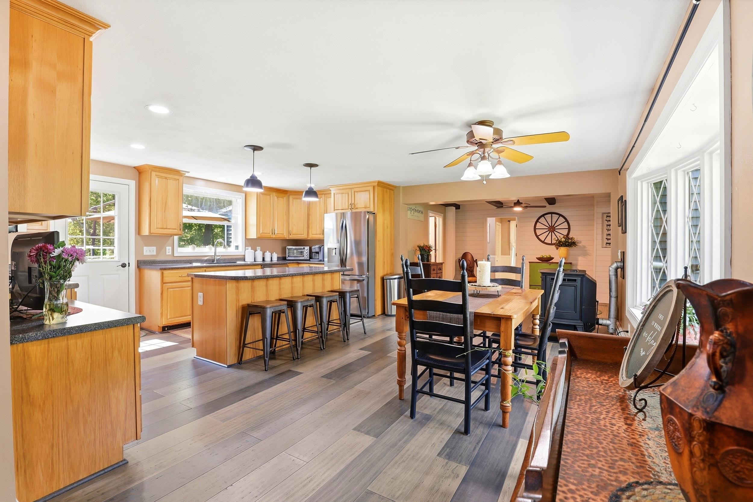 53 Sandown Rd, Fremont, NH 03044