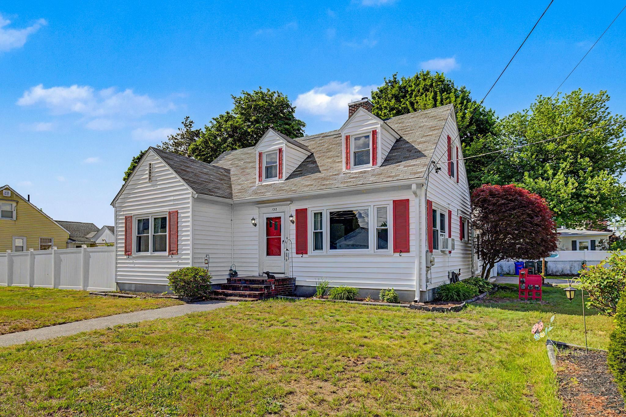130 Manning St, Manchester, NH 03103