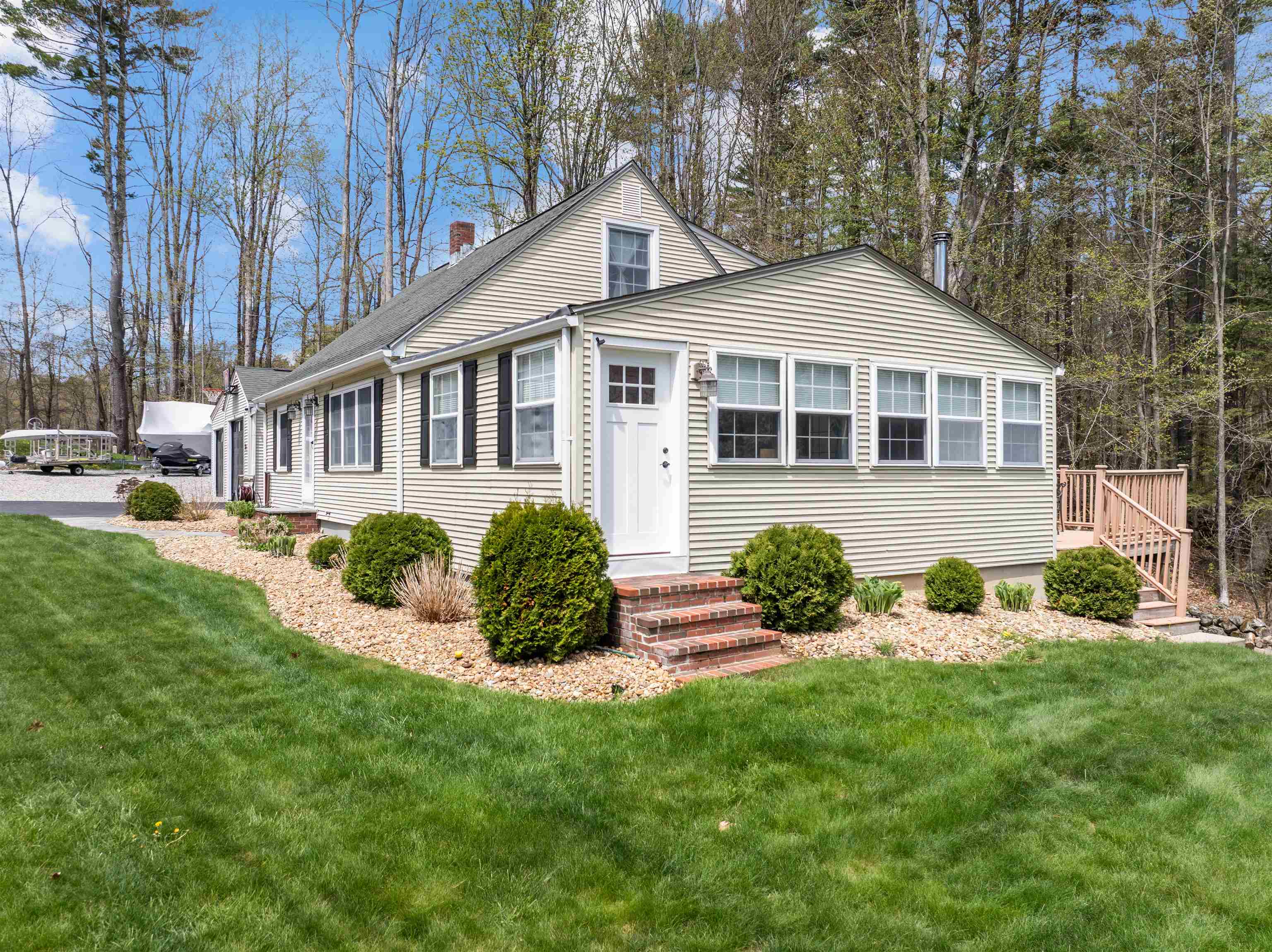 12 Brookhurst Lane East, Meredith, NH 03253
