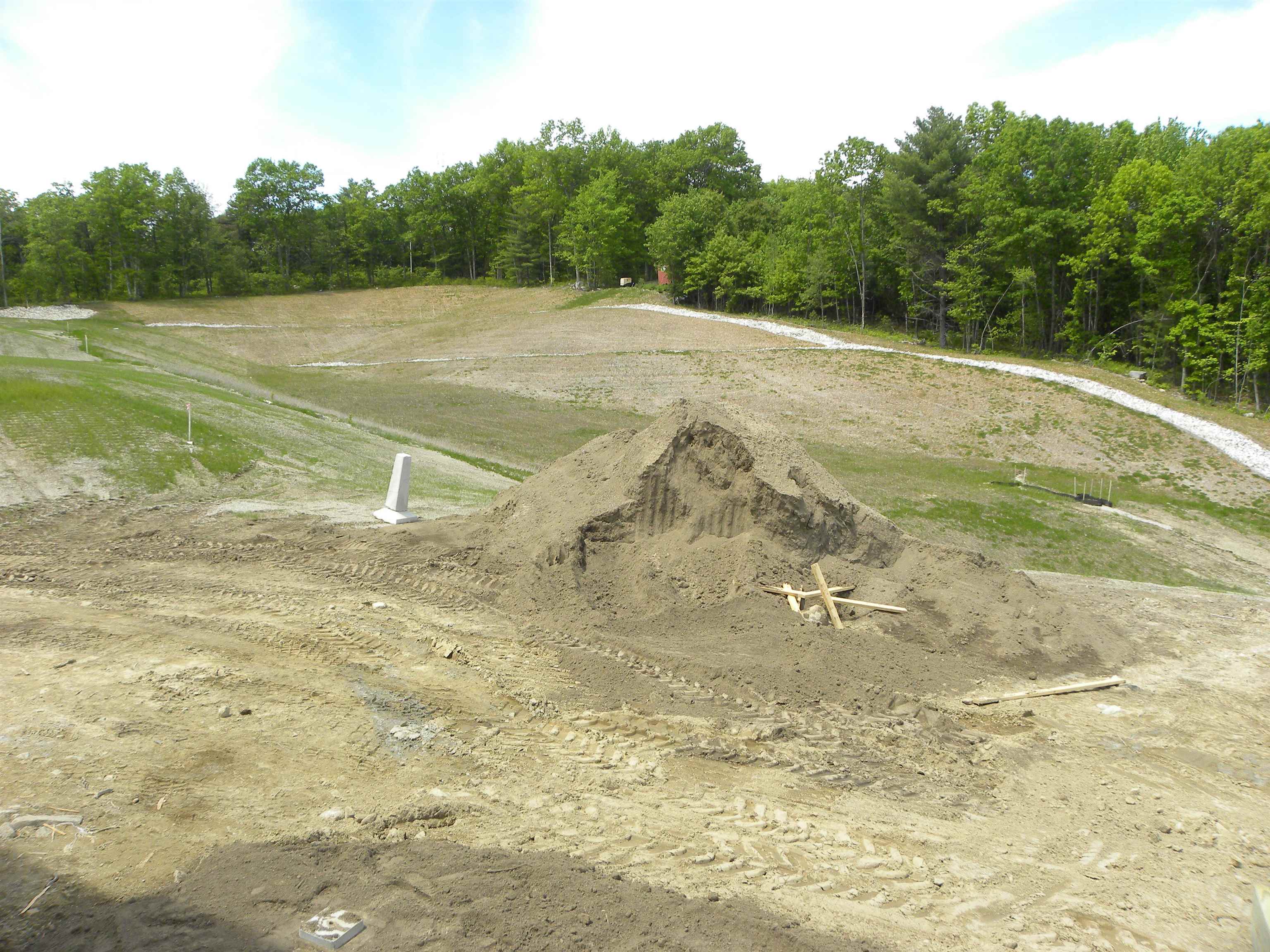 318 Karatzas Ave Lot 4, Manchester, NH 03104