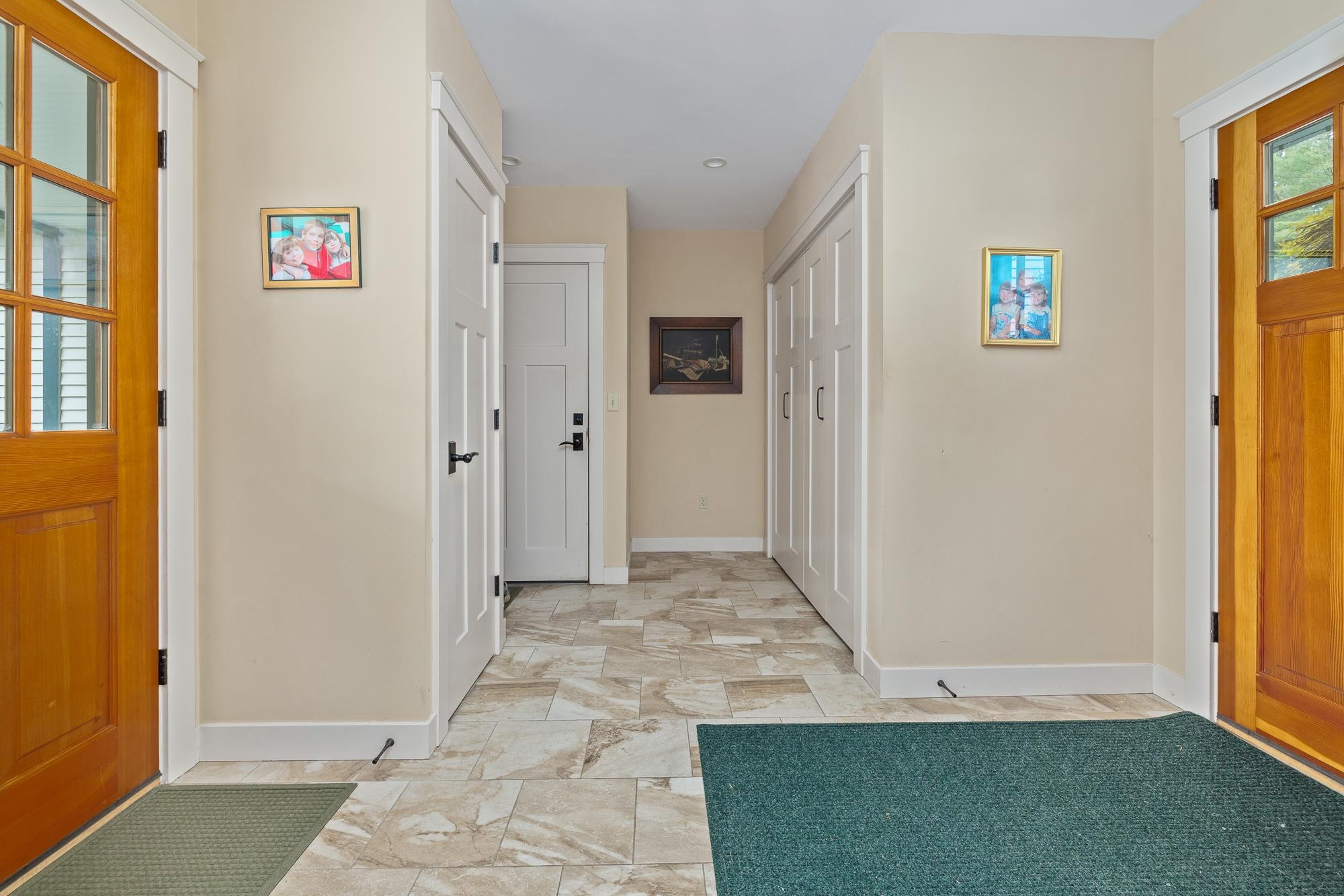 11 Dunsinane Dr, Lebanon, NH 03766