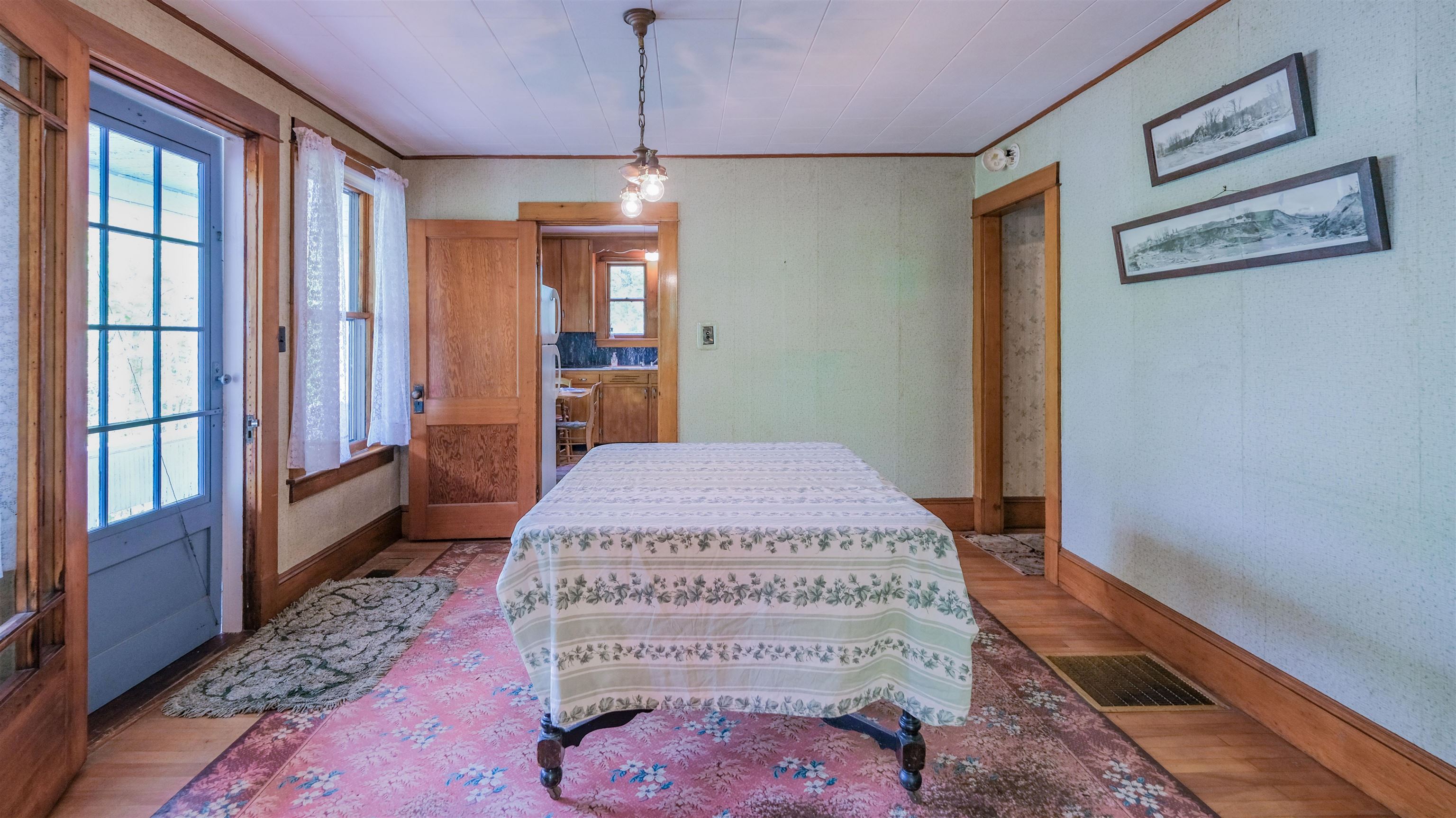 Dining Room 25354524