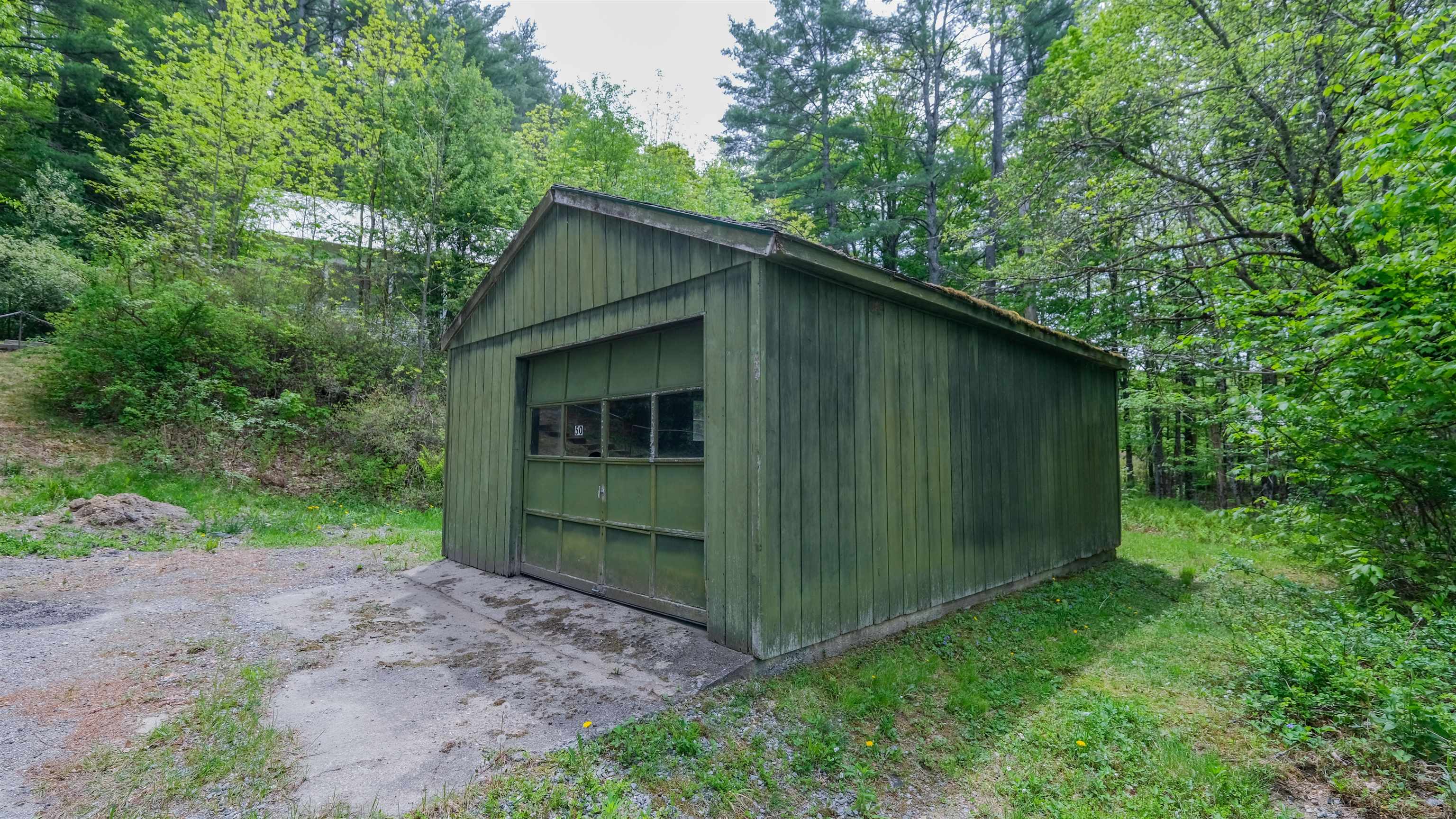 Detached Garage 25354514