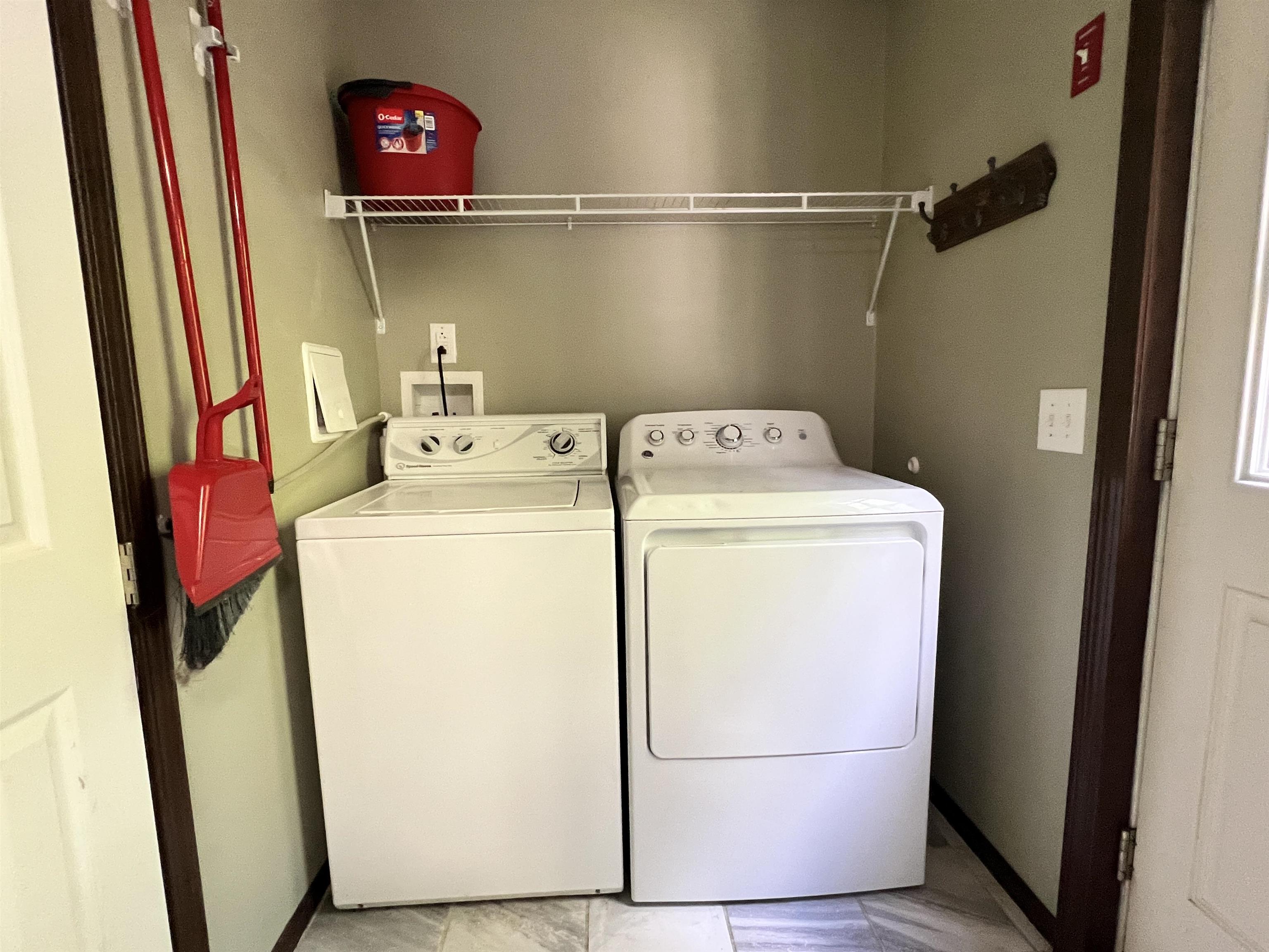 123 Cross Rd, Deering, NH 03244