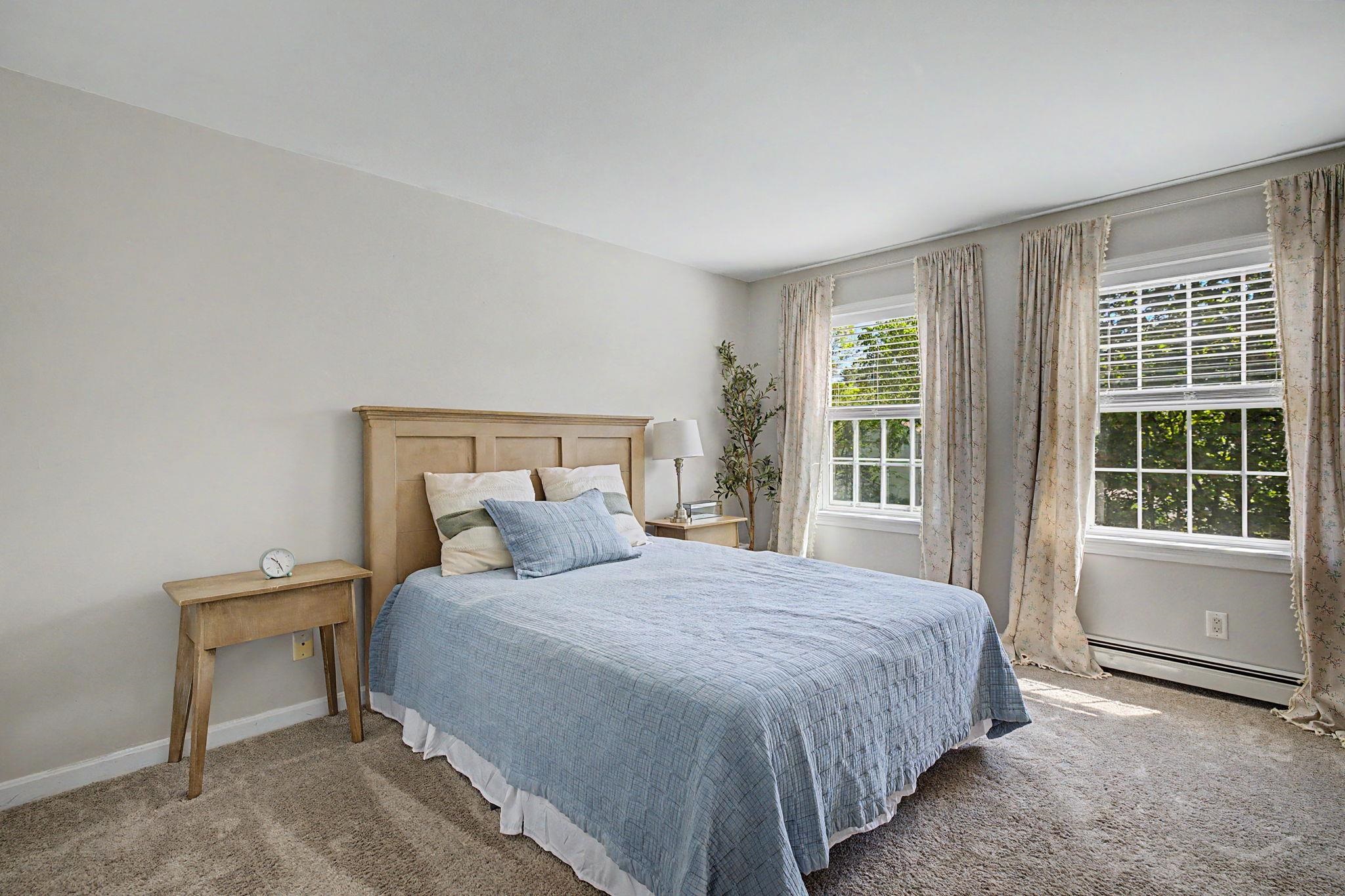 1029 S Mammoth Rd, Manchester, NH 03109