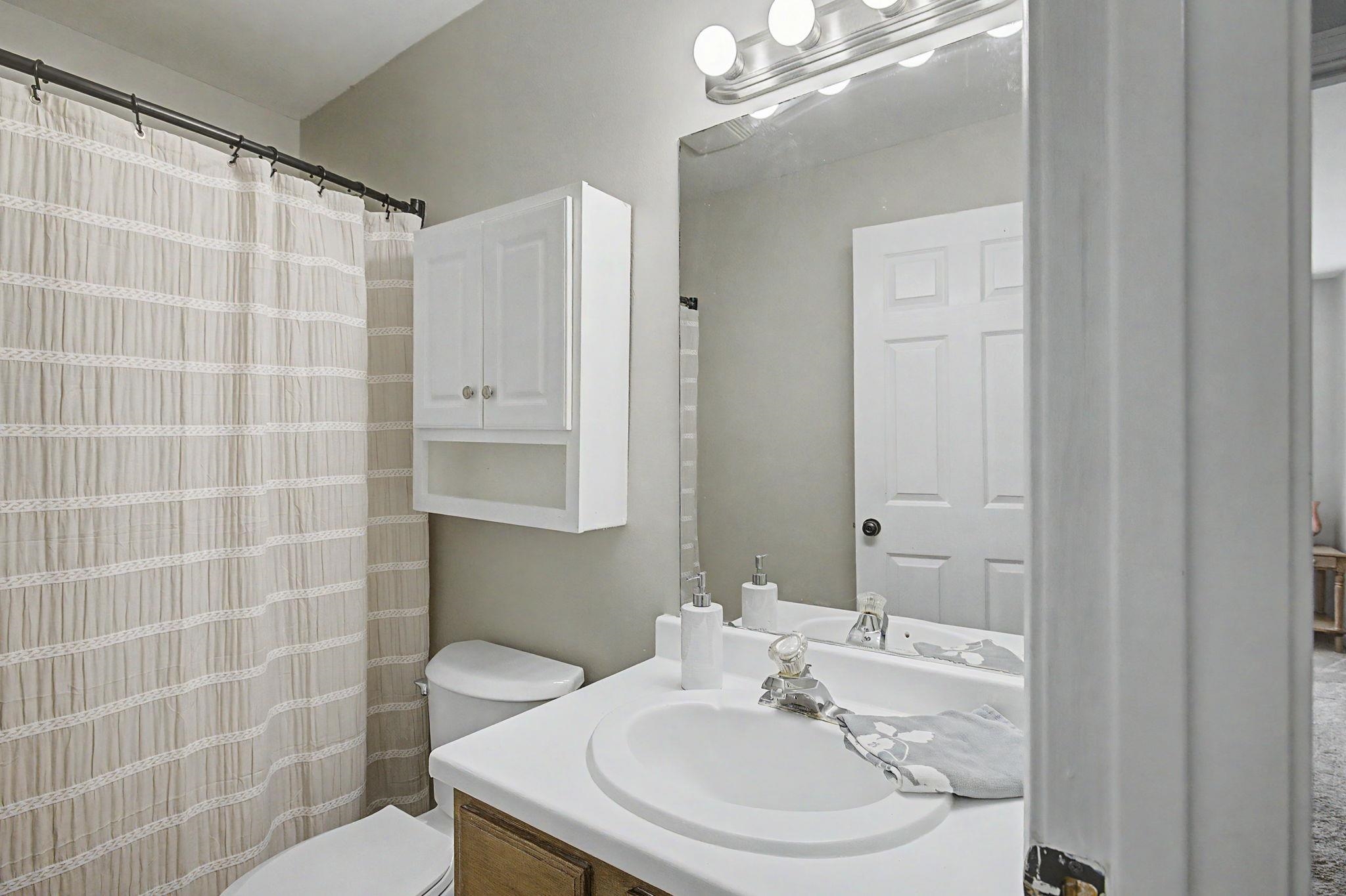 1029 S Mammoth Rd #15, Manchester, NH 03109