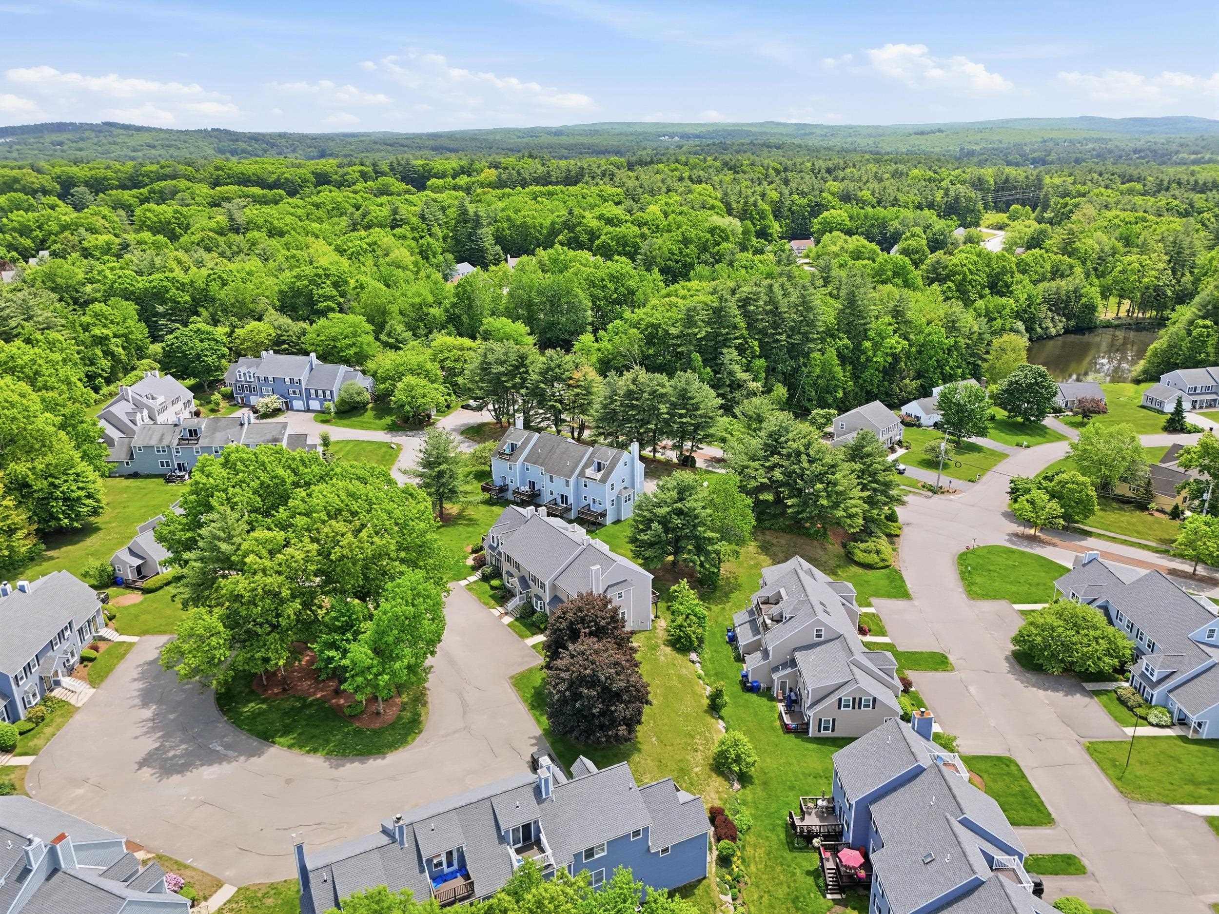16 Shoalcreek Rd, Hudson, NH 03051