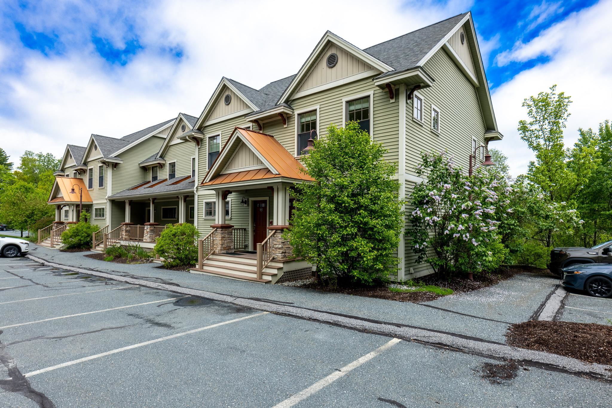 Lebanon NH&nbsp;Home for sale $$539,000 $344 per sq.ft.