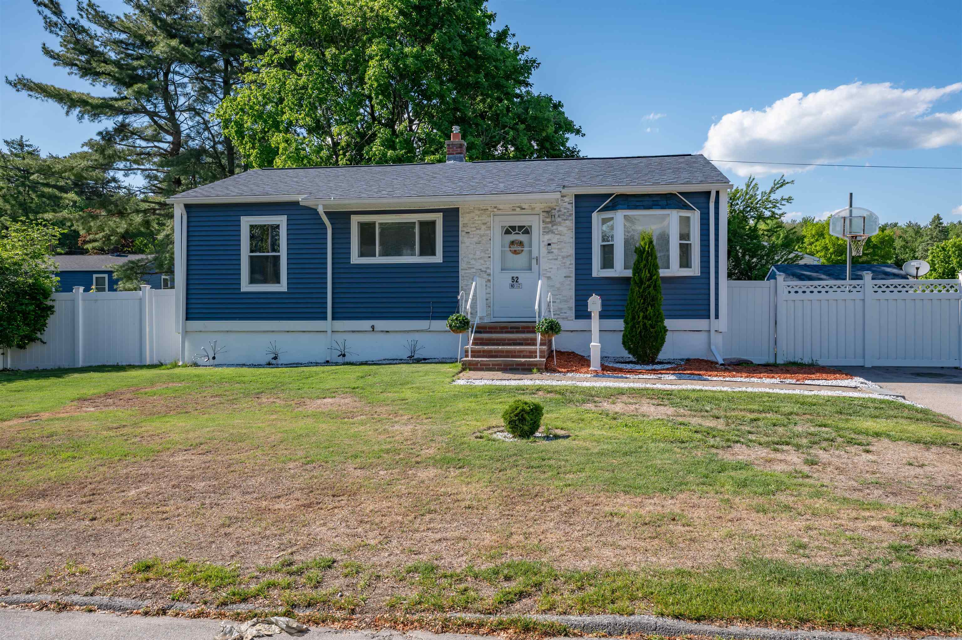 52 Watson St, Nashua, NH 03064