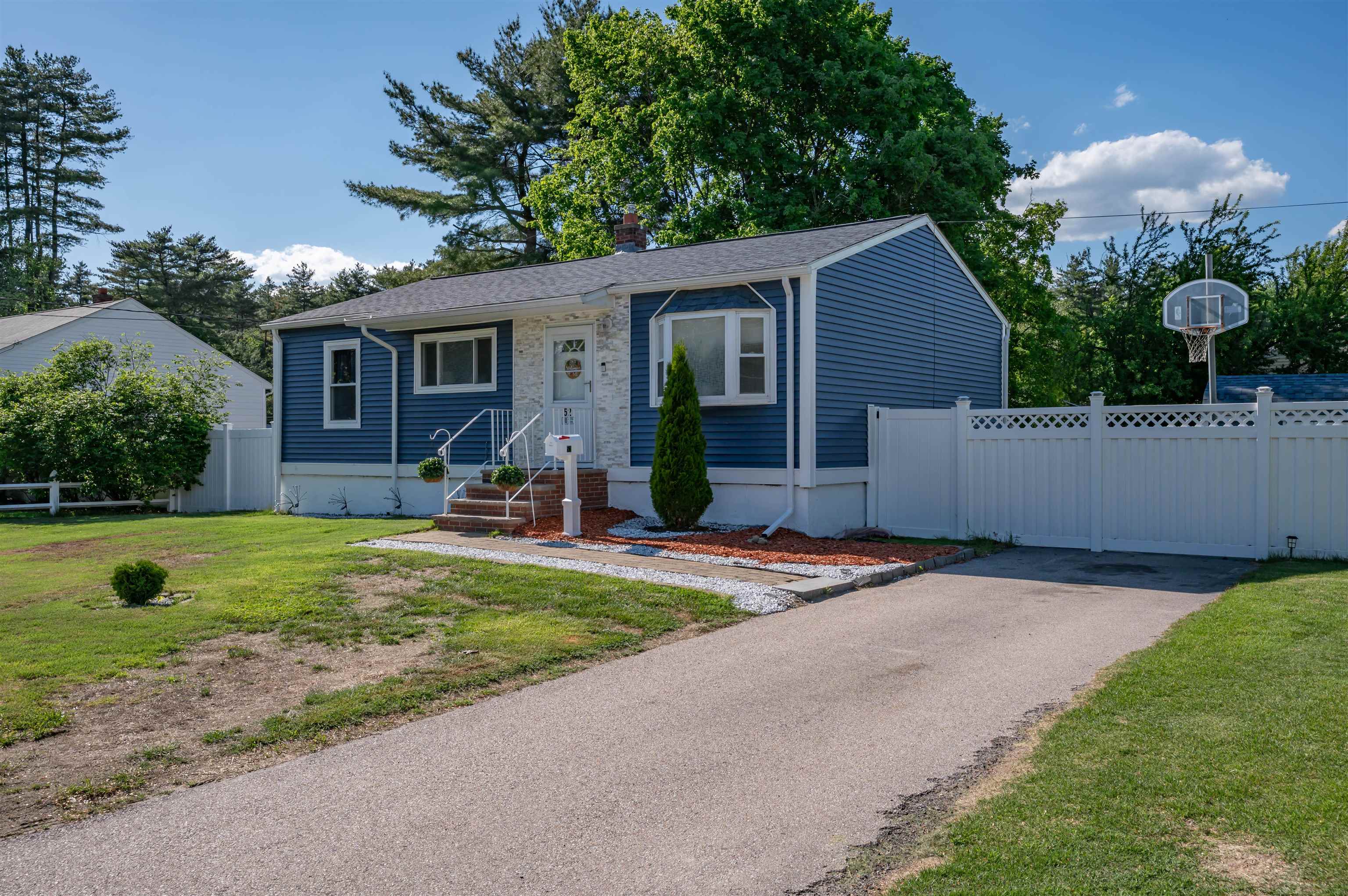 52 Watson St, Nashua, NH 03064