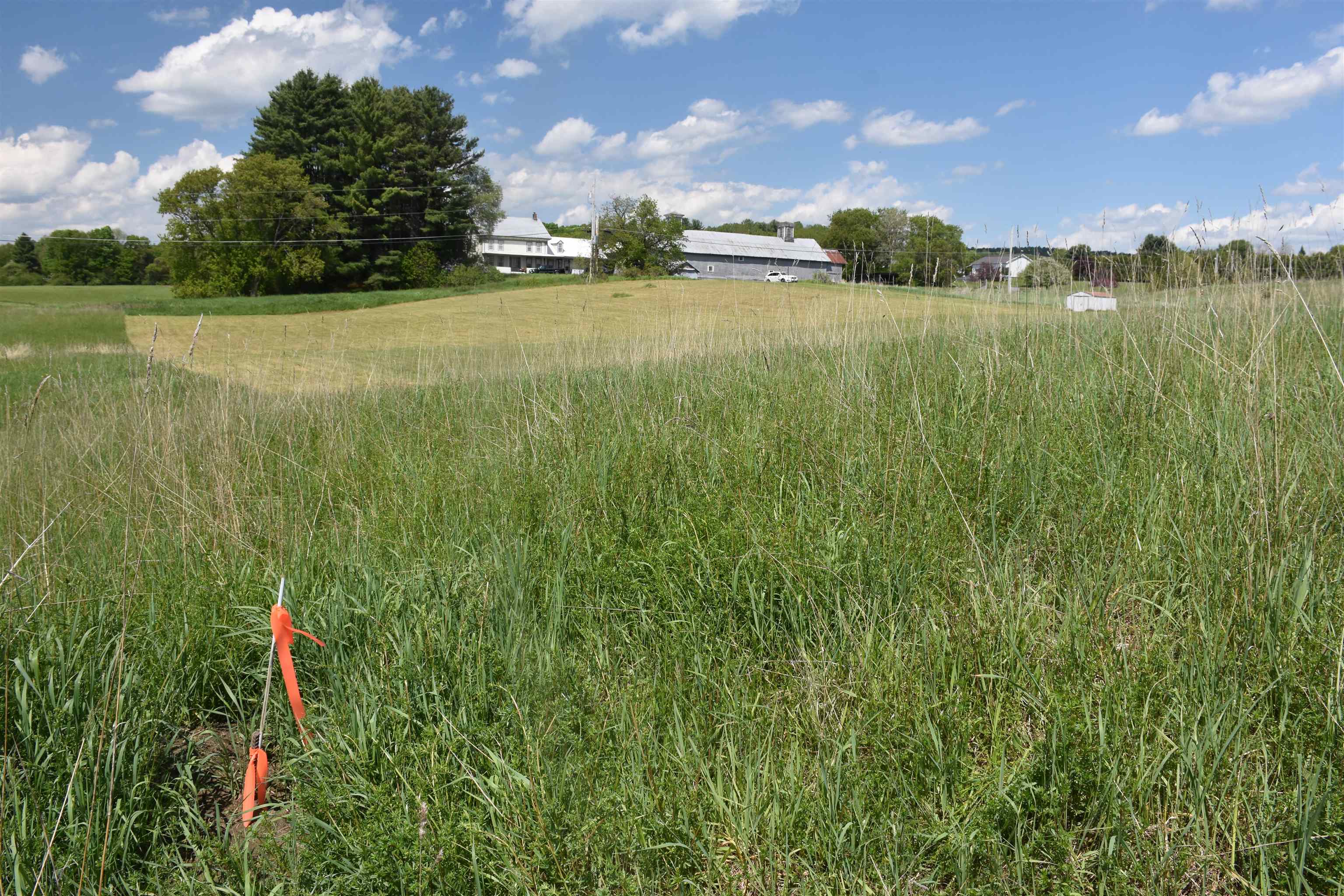 Back pin on Lot 5 showing both lots up to W. Cobble Hill Rd