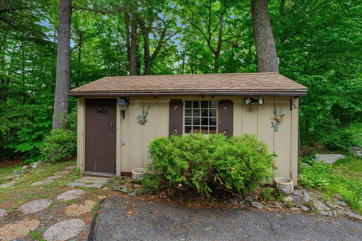 13 Spoke St, Danville, NH 03819