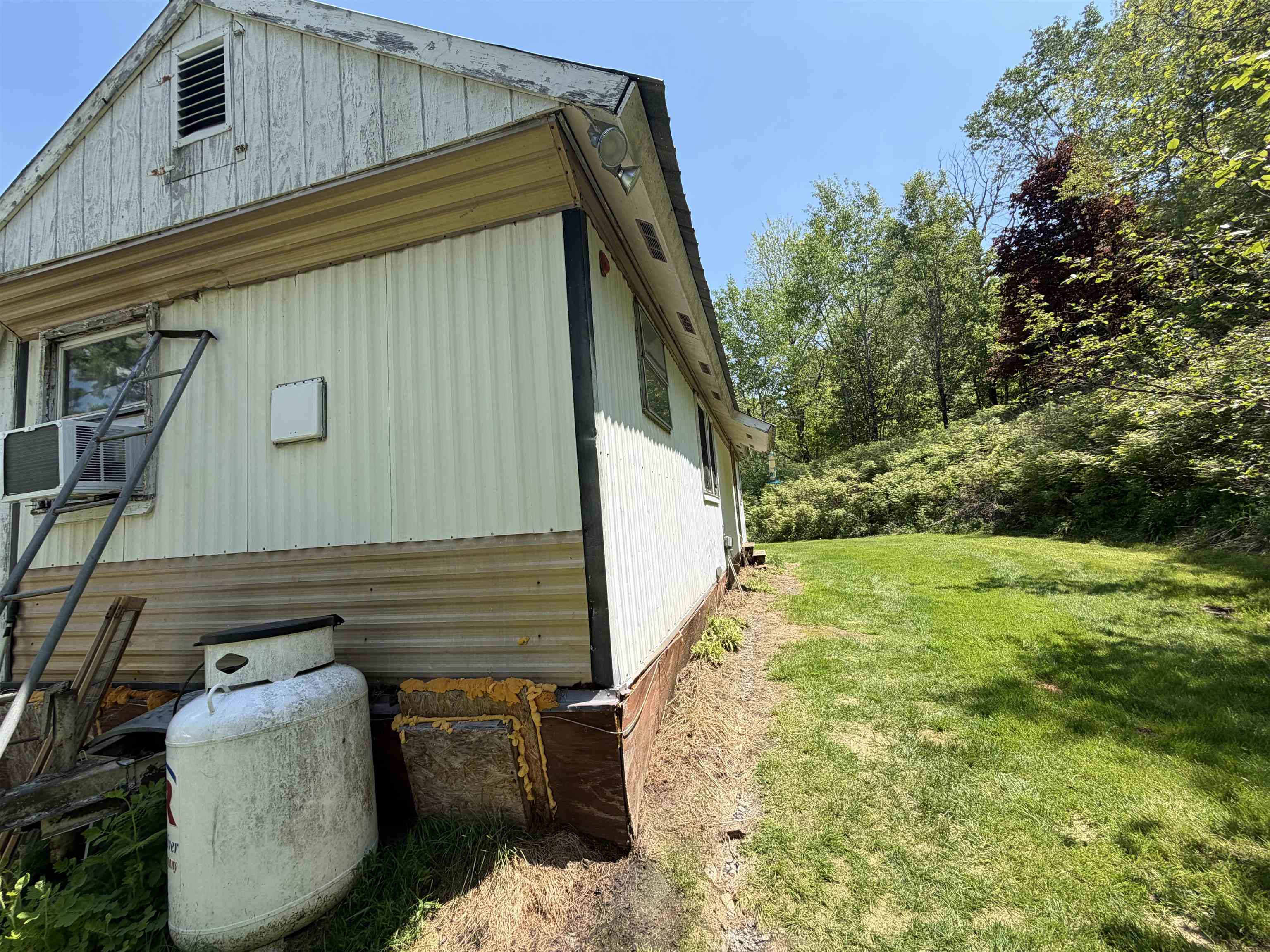 51 Barton Rd, Piermont, NH 03779