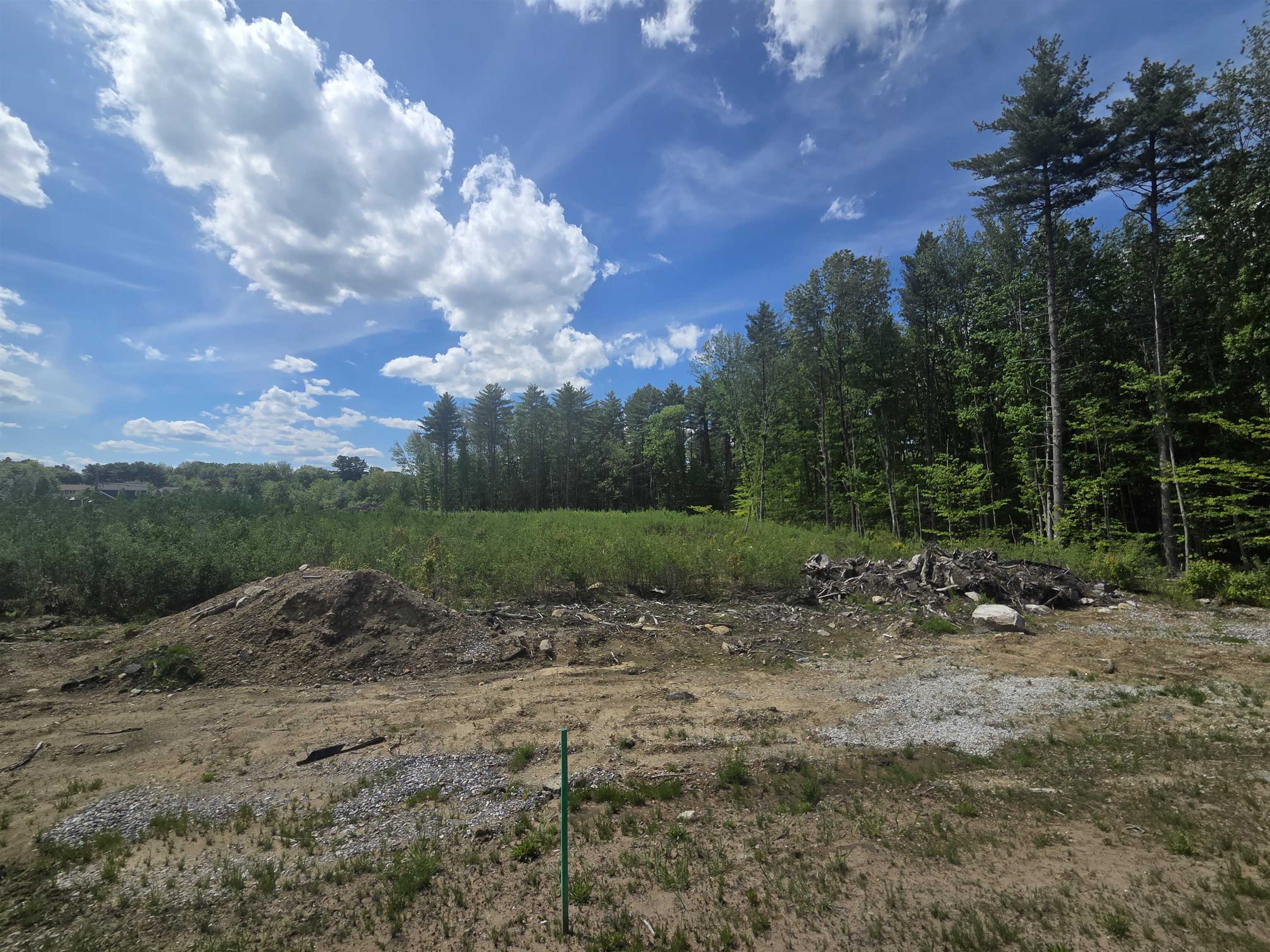 127 Sewall Falls Rd, Concord, NH 03301
