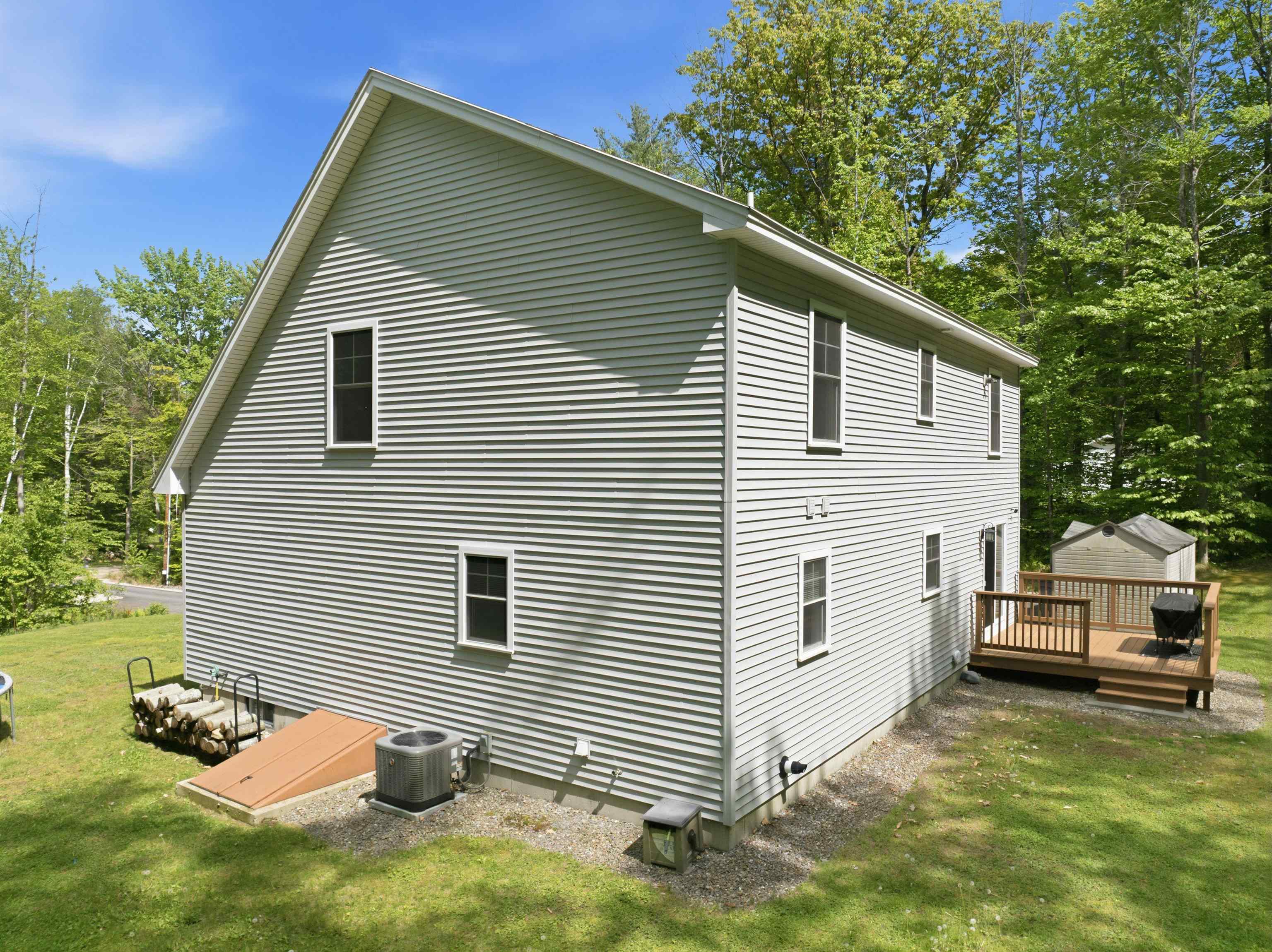 19 Birch Hill Rd, Meredith, NH 03253