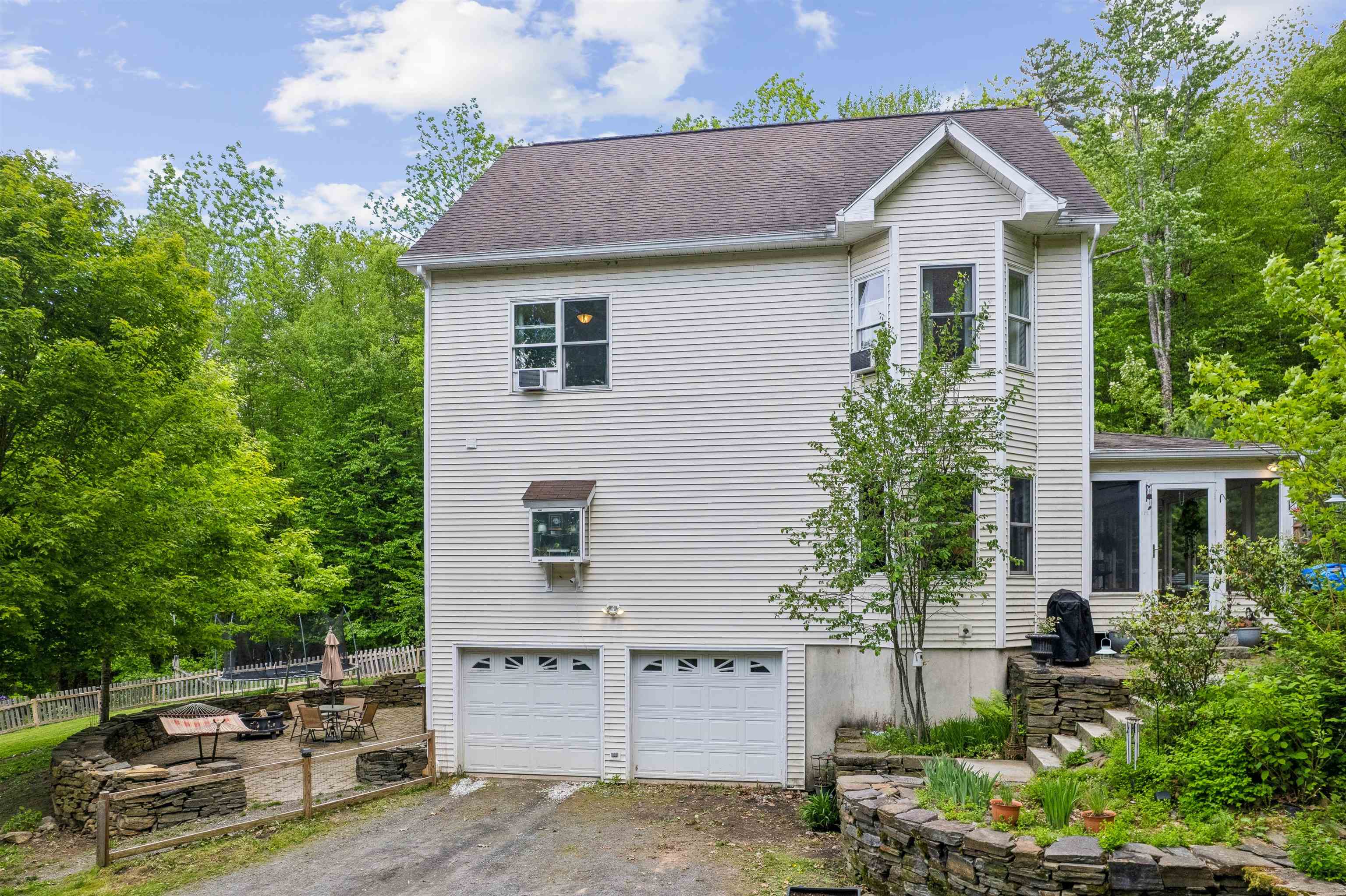 96 Sawyer Brook Rd, Orford, NH 03777