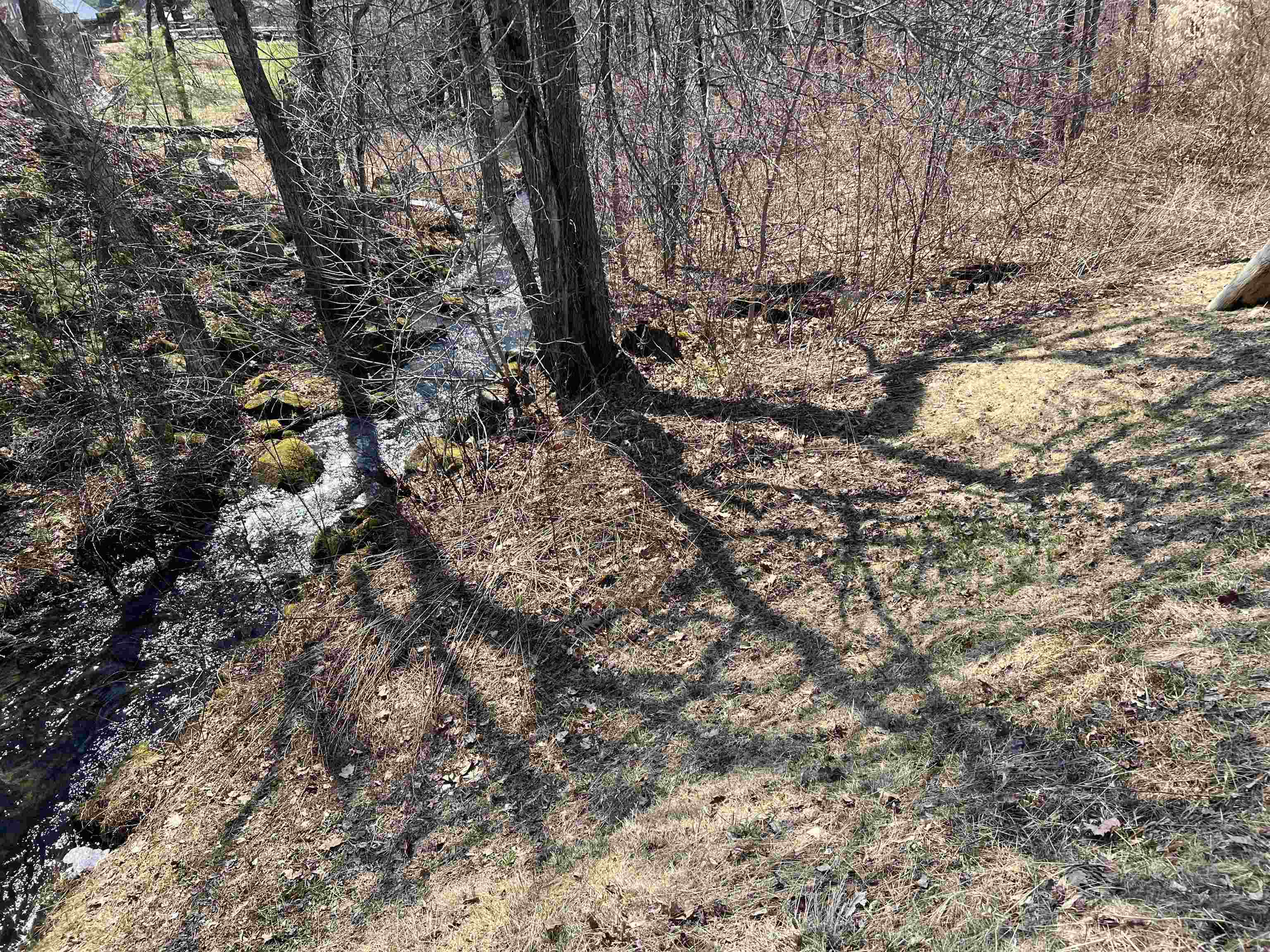 20 Lake Shore Dr, Winchester, NH 03470