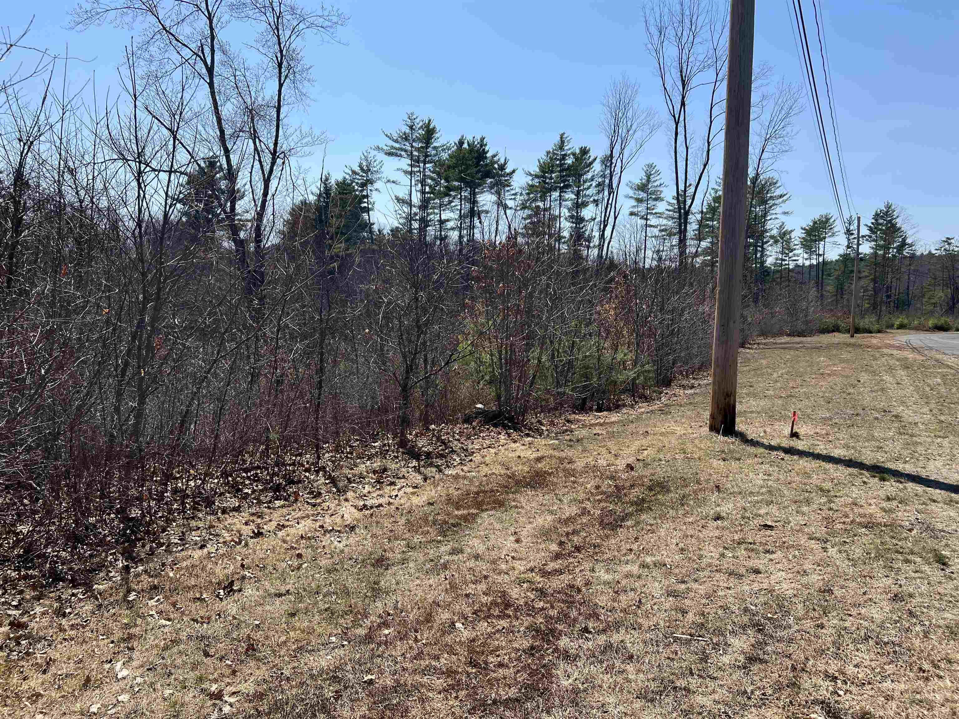 20 Lake Shore Dr, Winchester, NH 03470