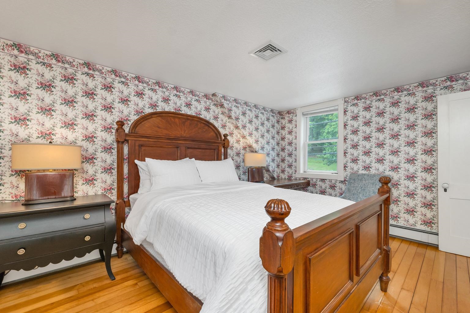 396 Governor Wentworth Hw, Tuftonboro, NH 03853