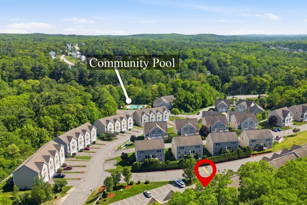4 Aster Ct, Hudson, NH 03051