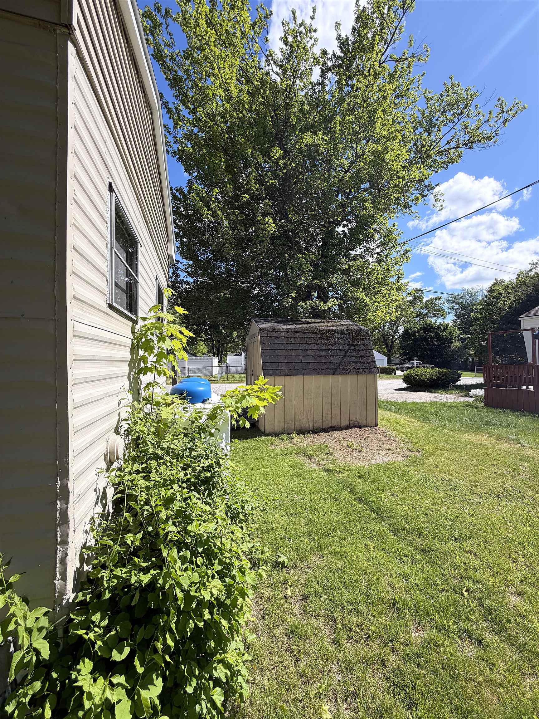 10 Sherman Dr, Boscawen, NH 03303