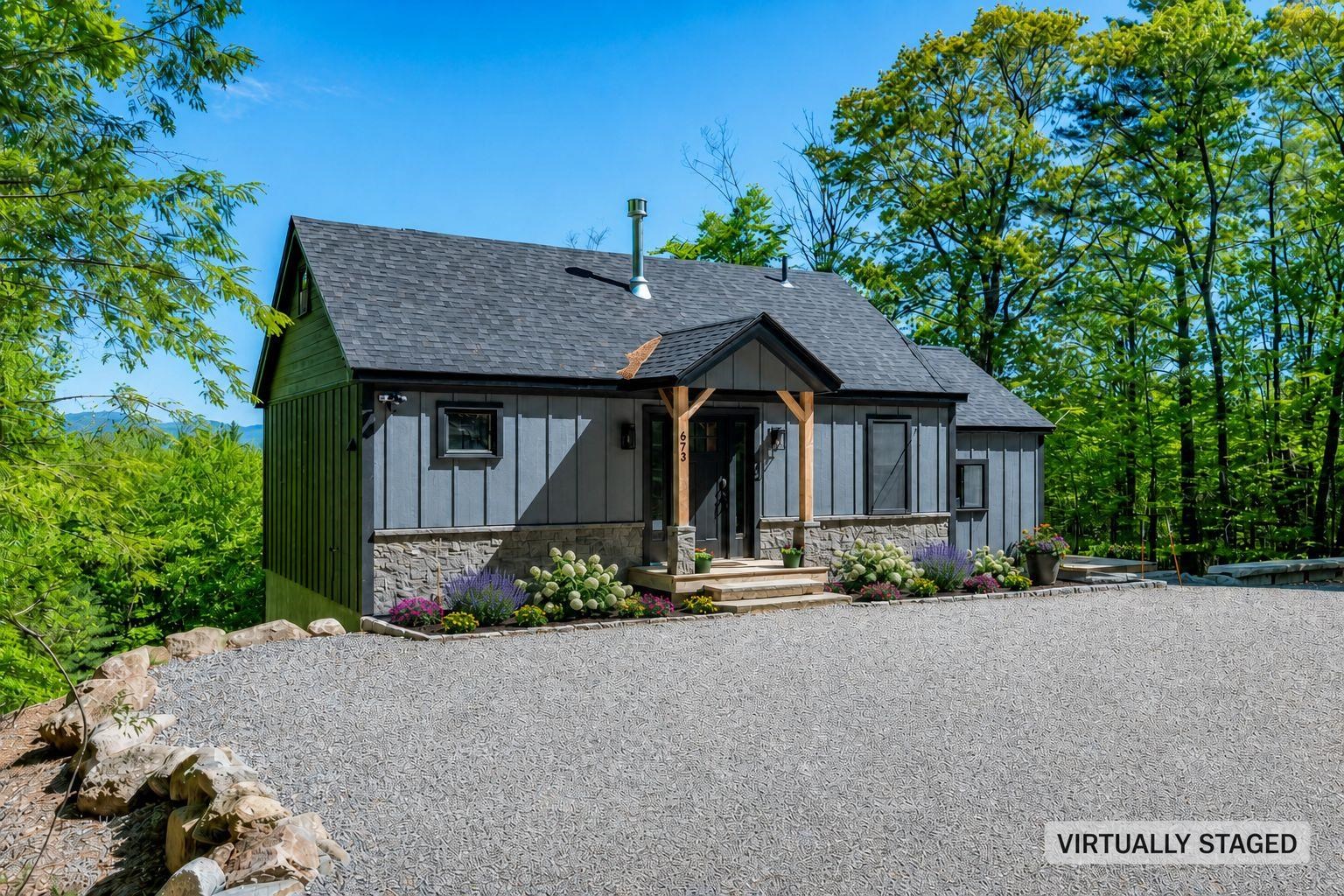 673 Page Hill Rd, Tamworth, NH 03886