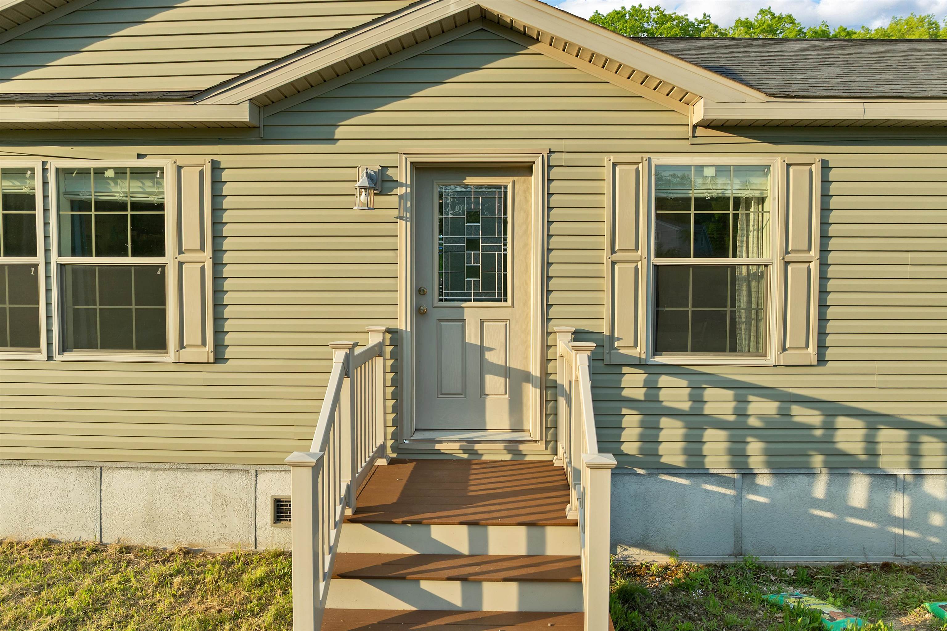 100 Whitehall Rd, Rochester, NH 03868