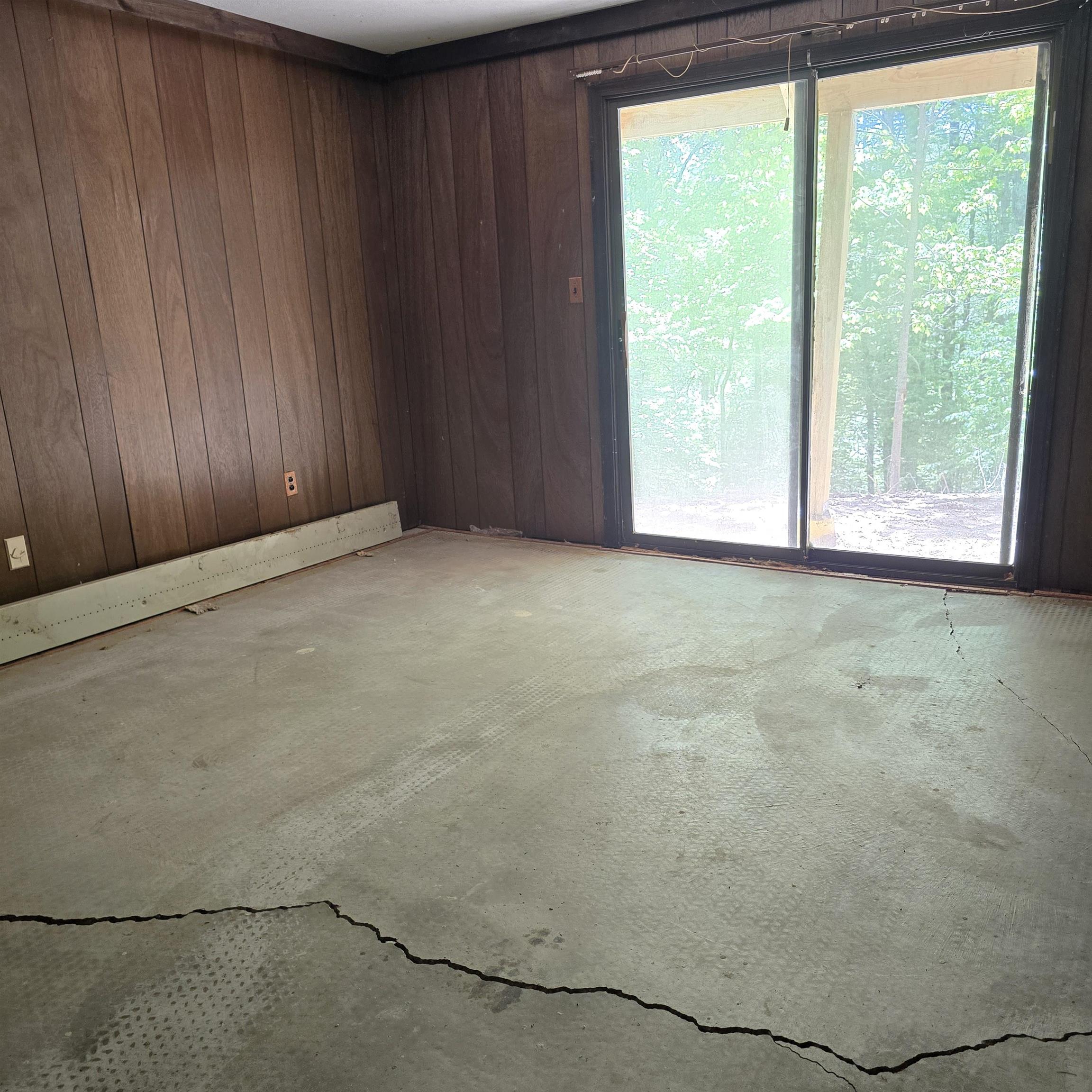 60 South Chocorua River Dr, Tamworth, NH 03817