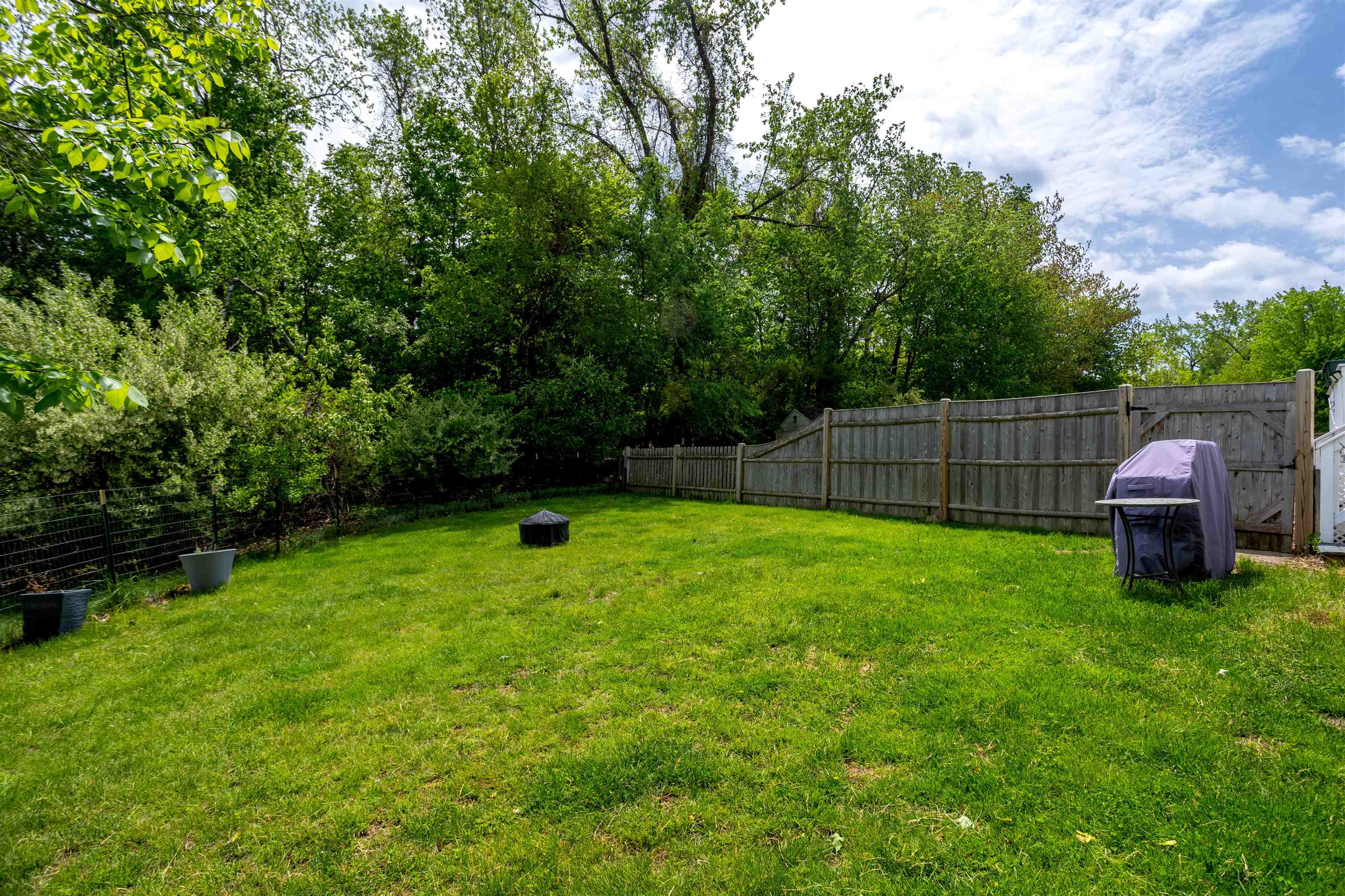 67 Tsienneto Rd, Derry, NH 03038