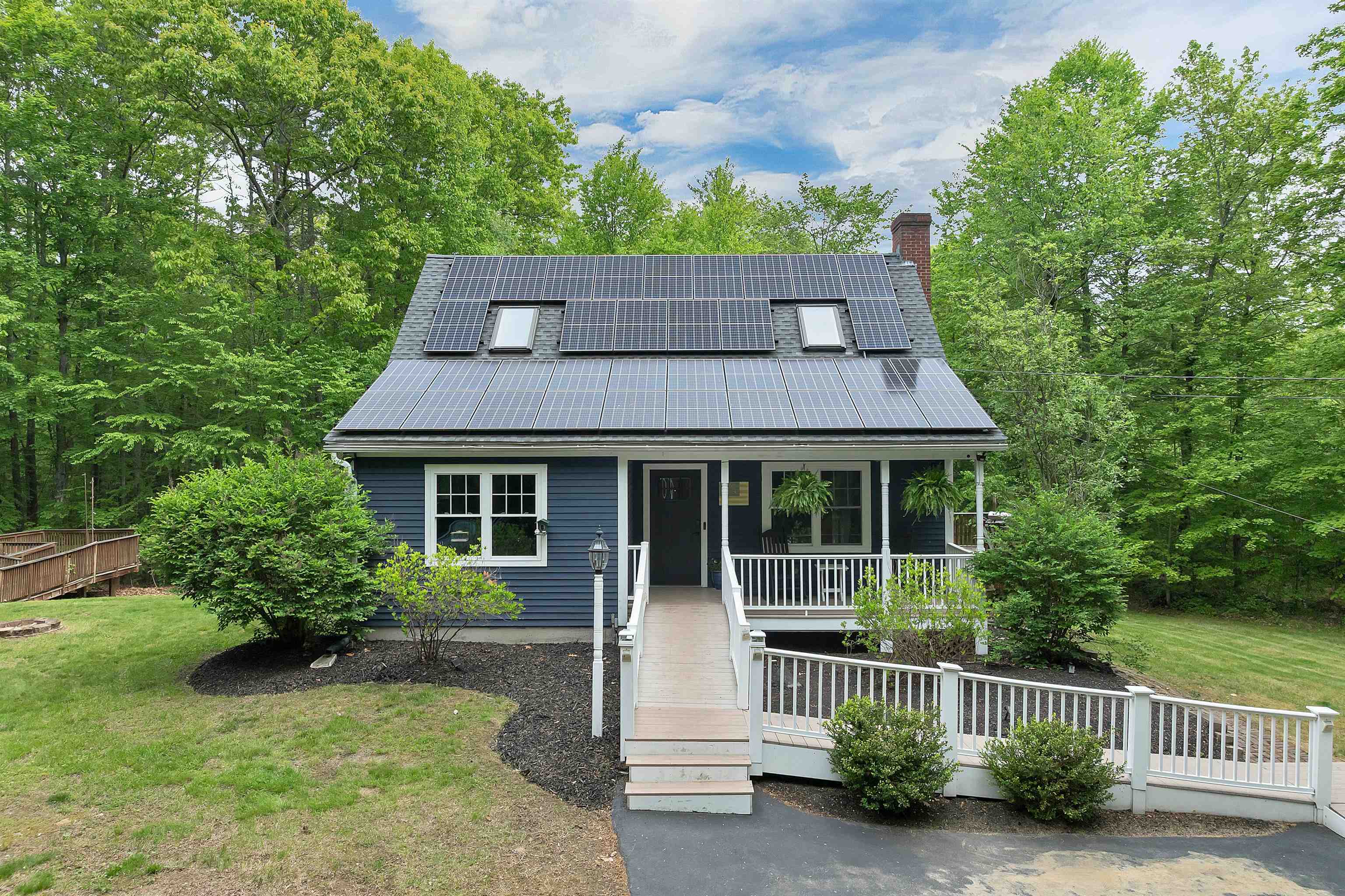 3 Pendergast Rd, Newmarket, NH 03857
