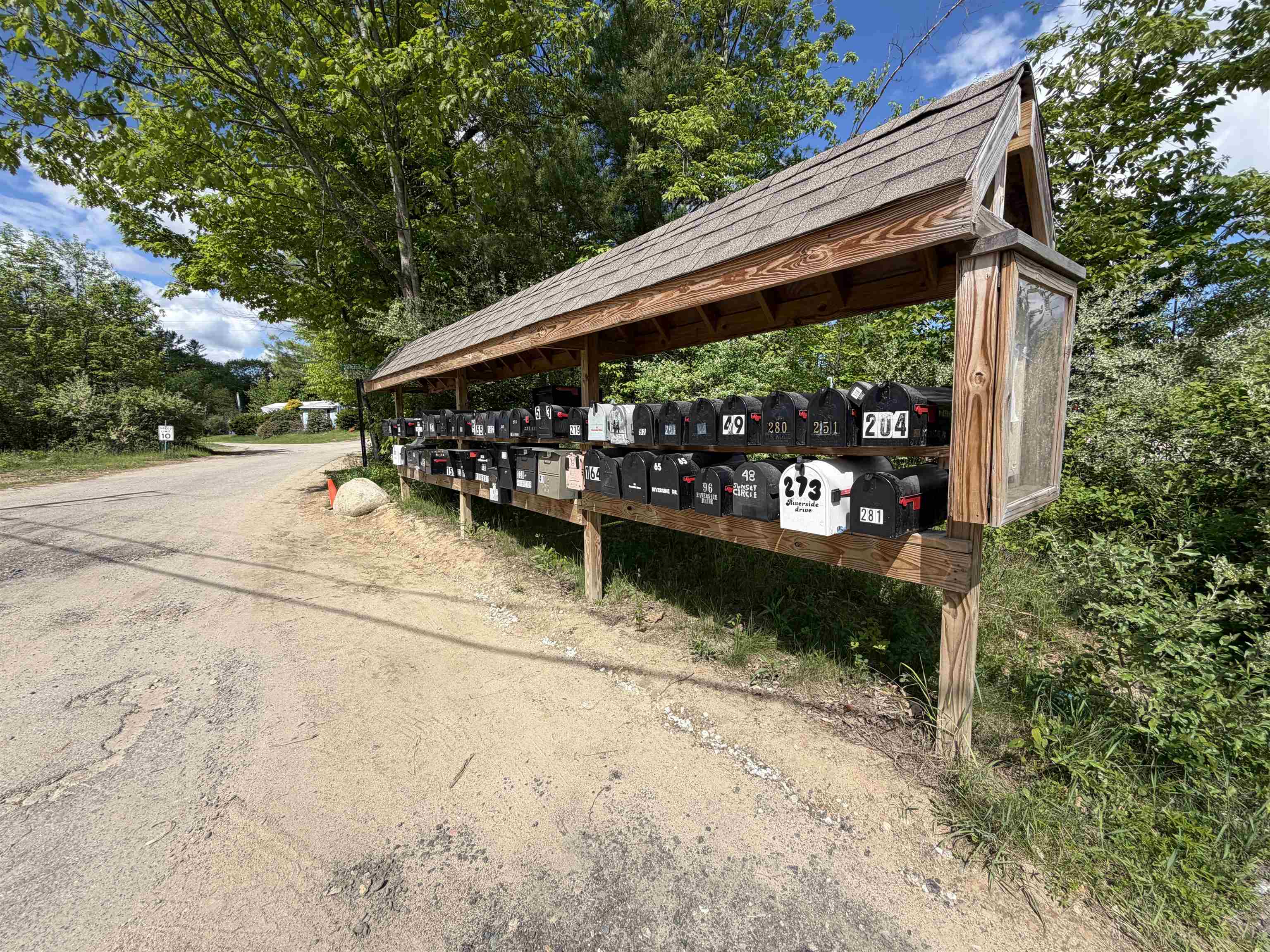 215 Riverside Dr, Campton, NH 03223