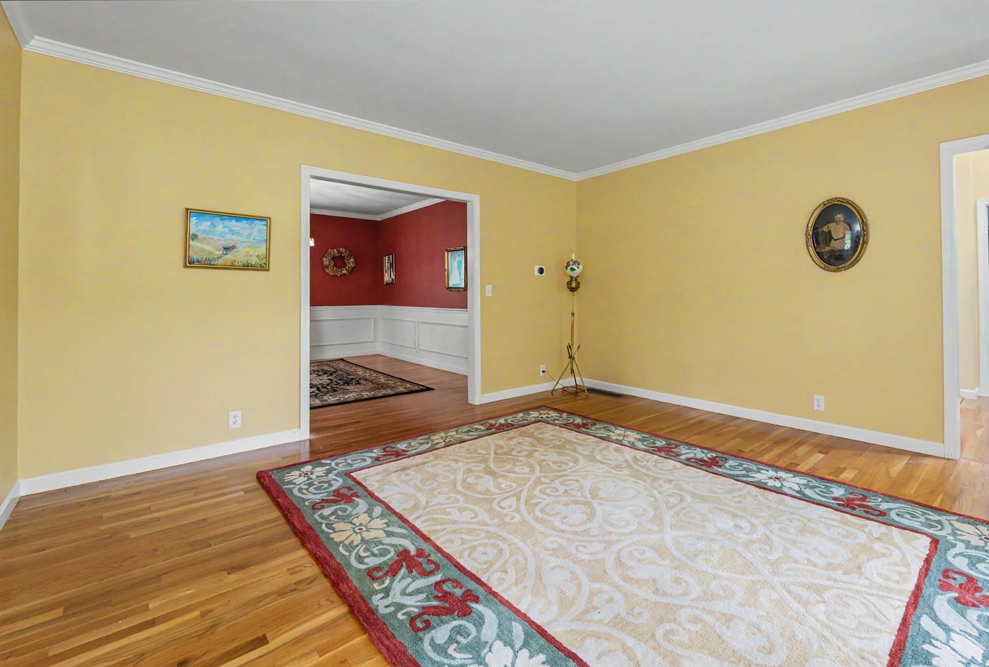 14 Karolina Ln, Bedford, NH 03110
