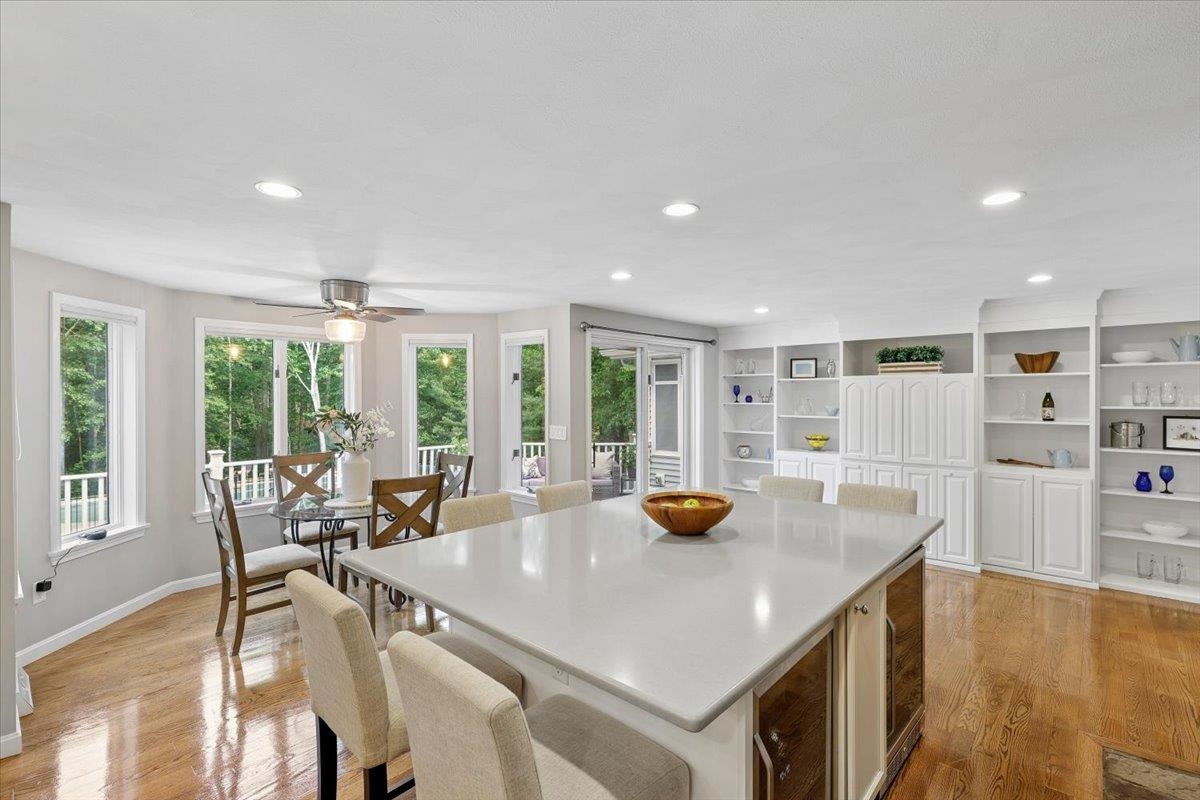 22 Kent St, Windham, NH 03087