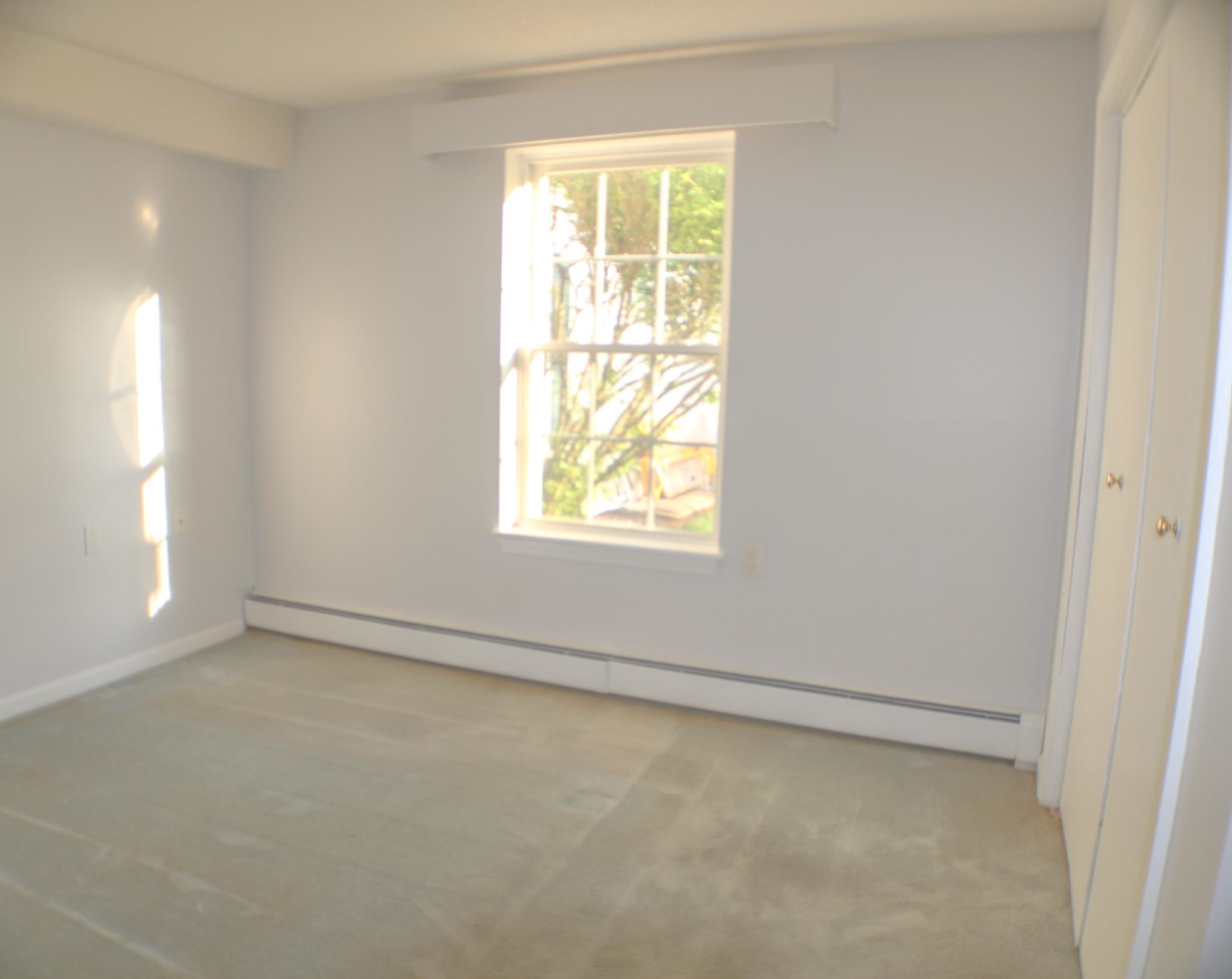 1702 White Cedar Blvd, Portsmouth, NH 03801