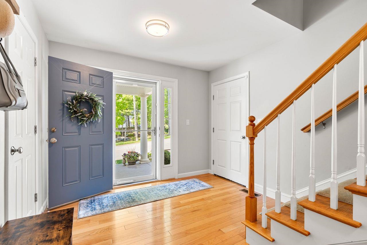 235 Knollwood Way, Manchester, NH 03102