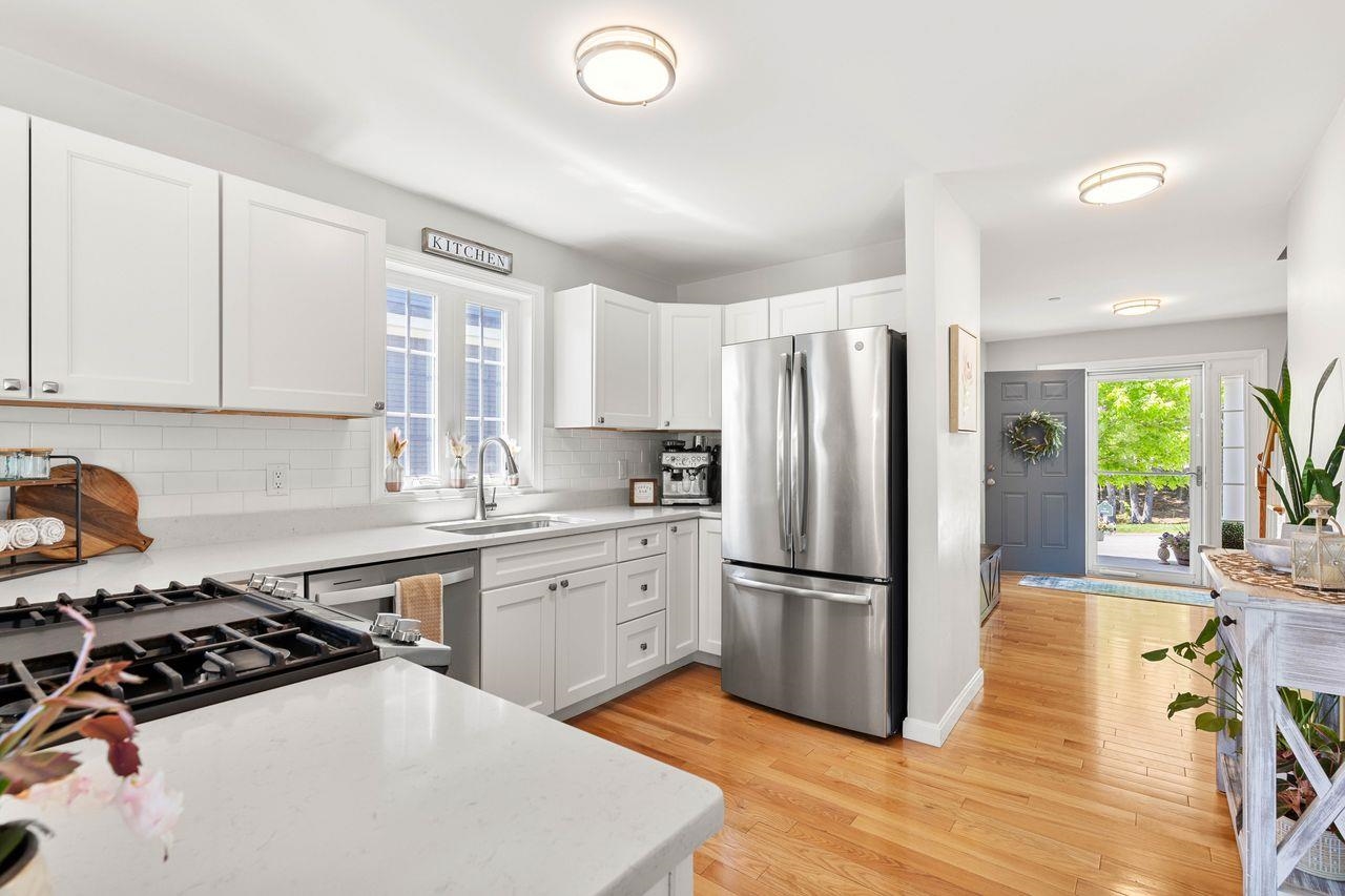 235 Knollwood Way, Manchester, NH 03102