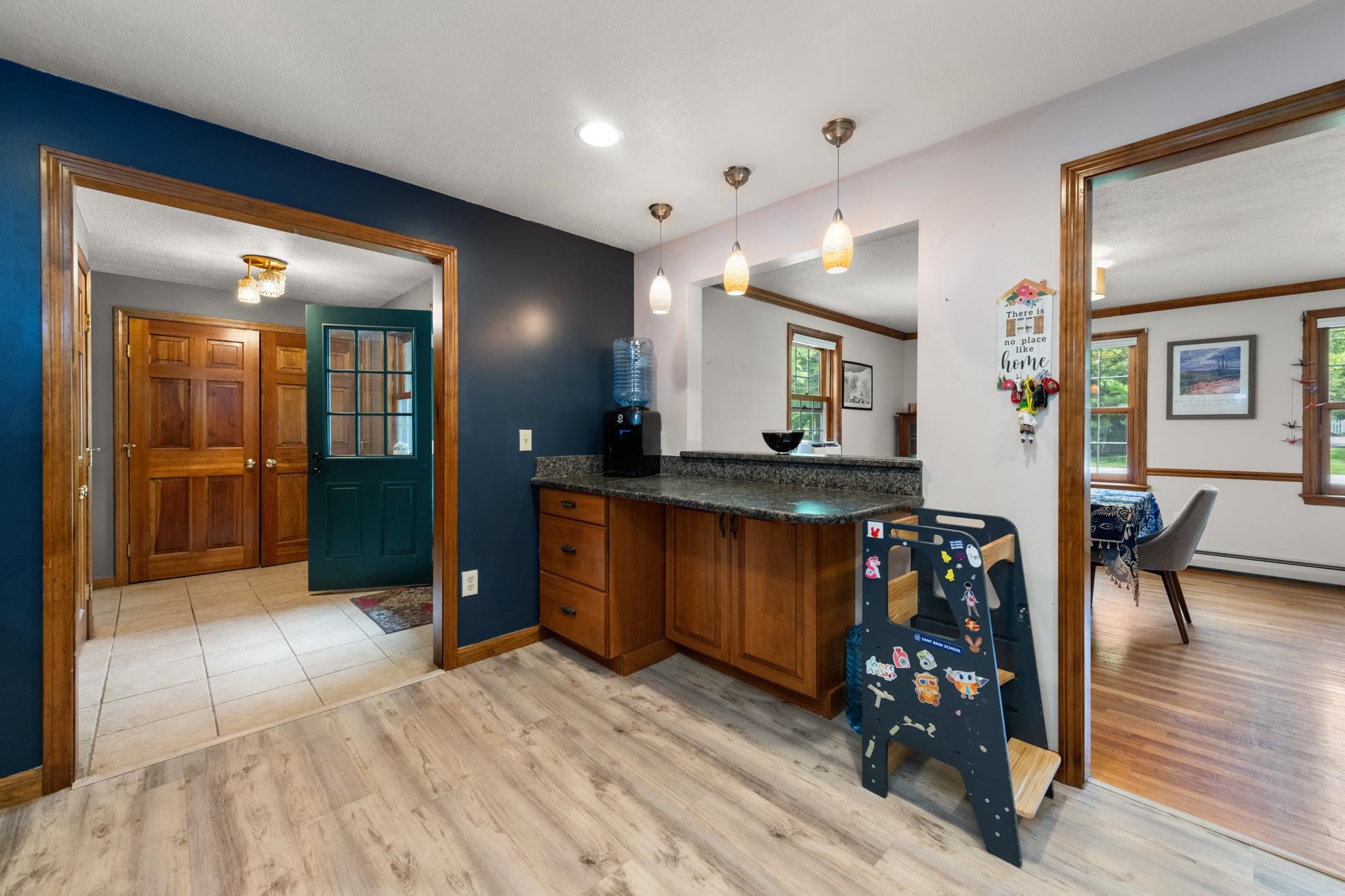 49 Chandler Cir, Bow, NH 03304