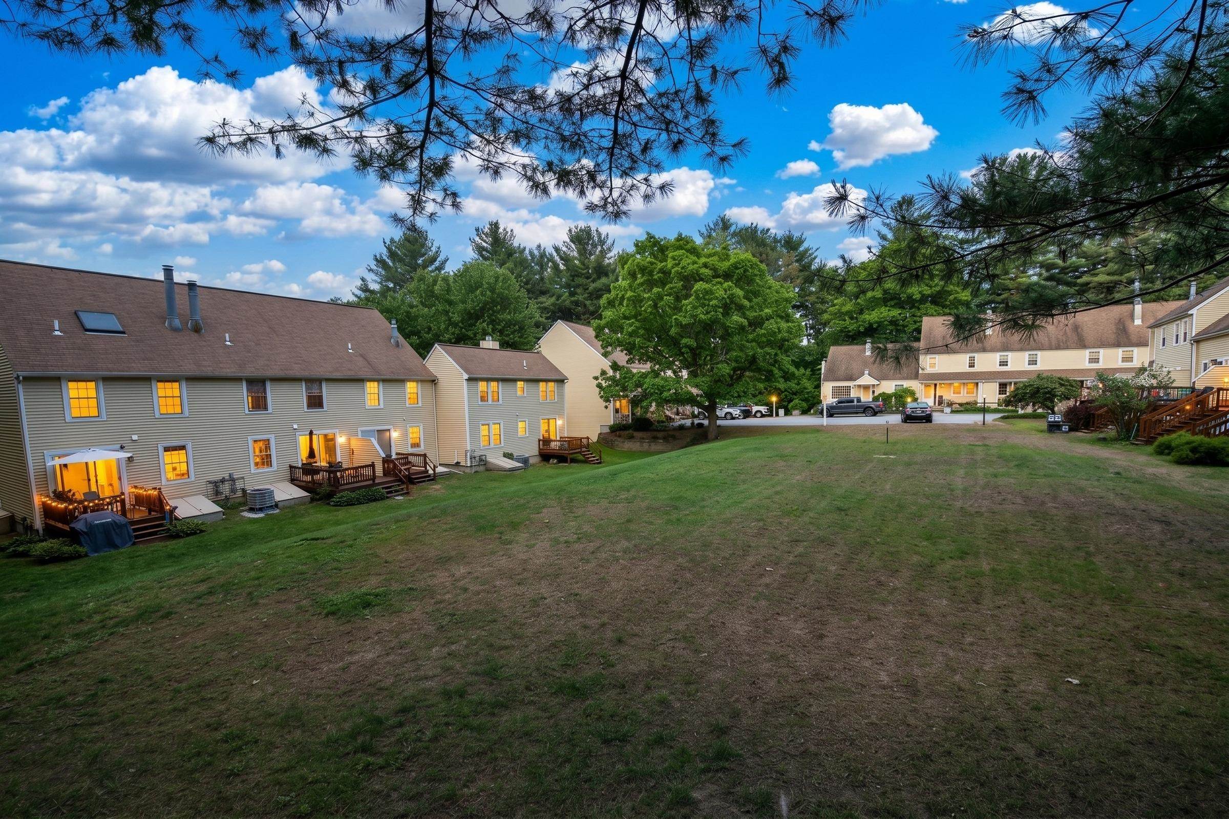 114 Winterwood Dr, Londonderry, NH 03053