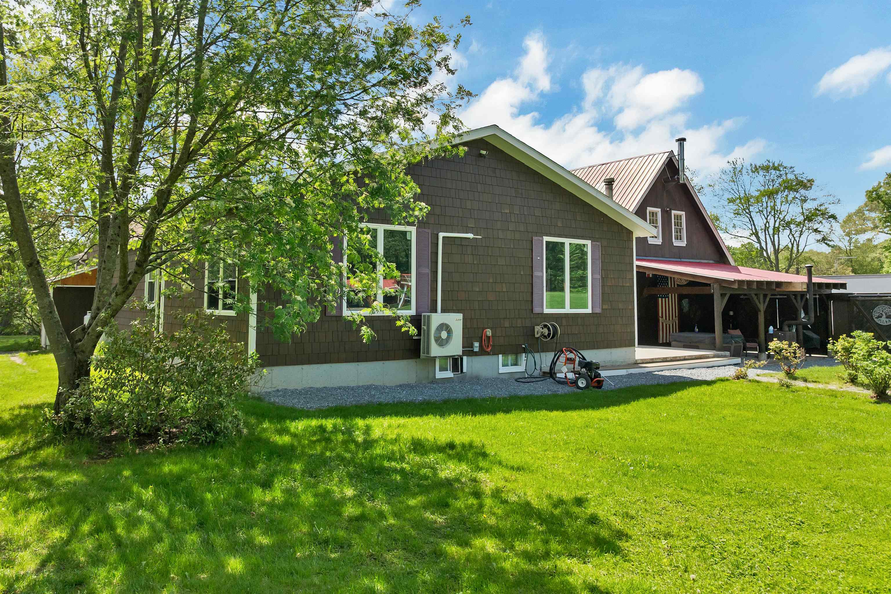 62 Lane Rd, Derry, NH 03038