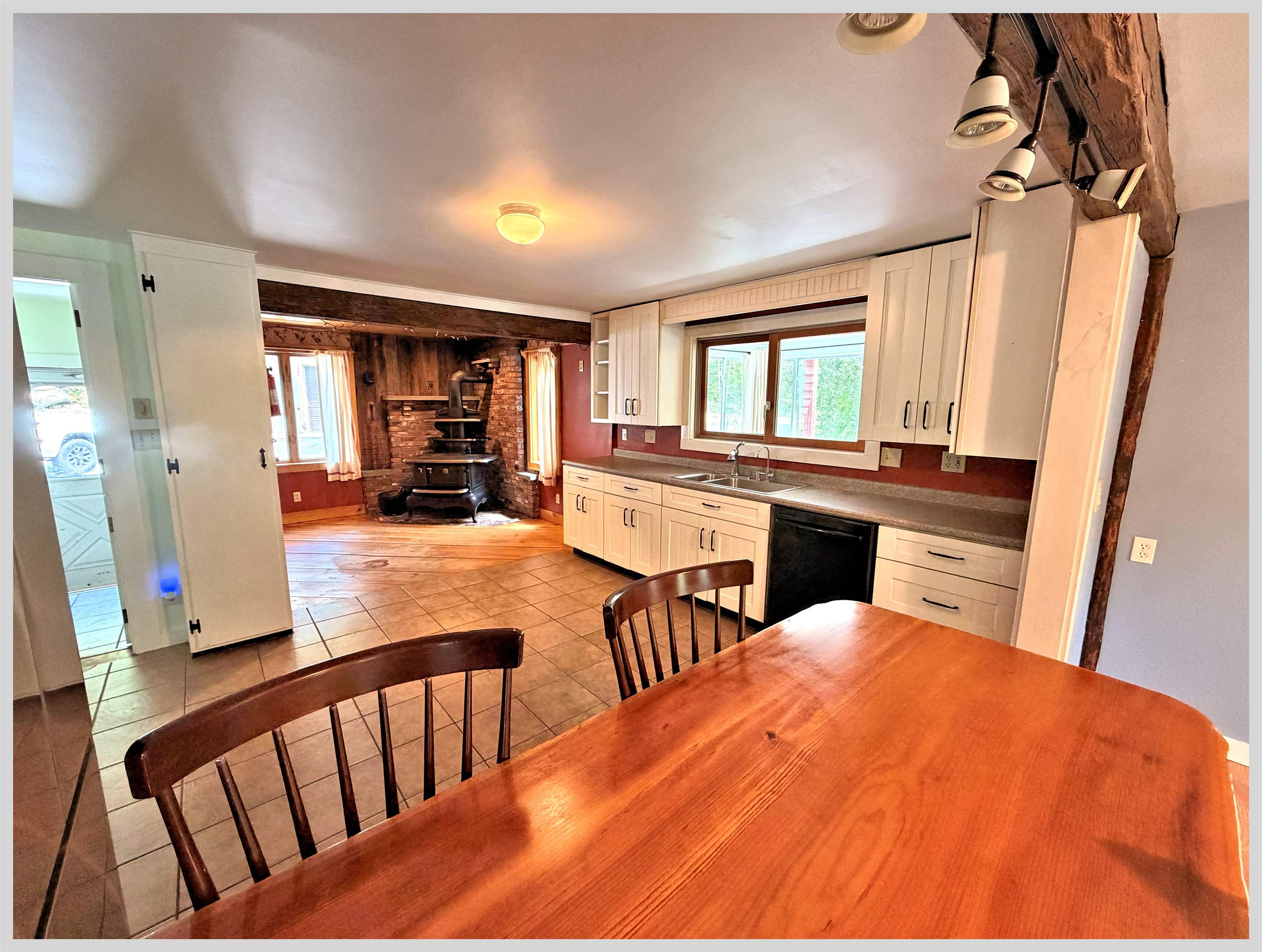690 Nh Rte 175, Ashland, NH 03217