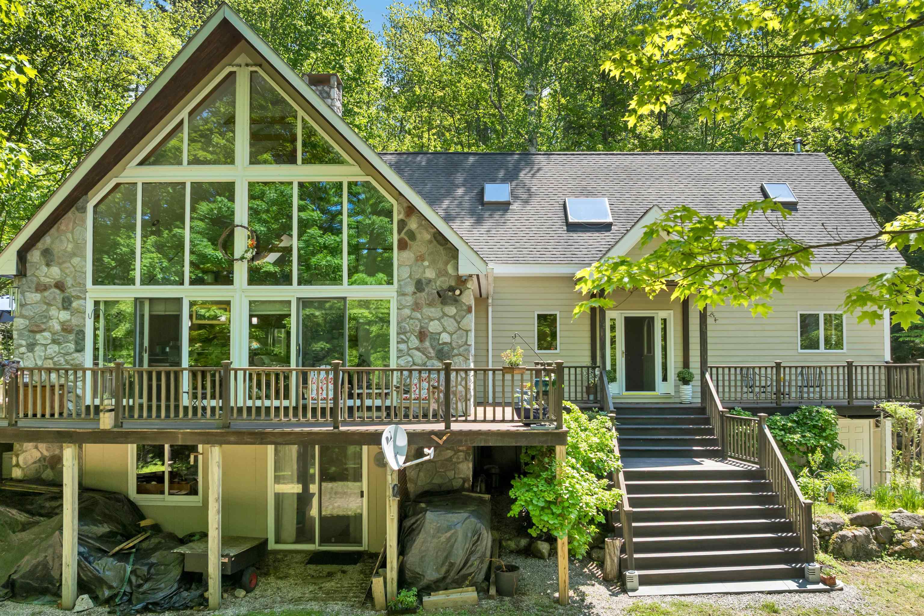 155 Fox Run Rd, Stoddard, NH 03464