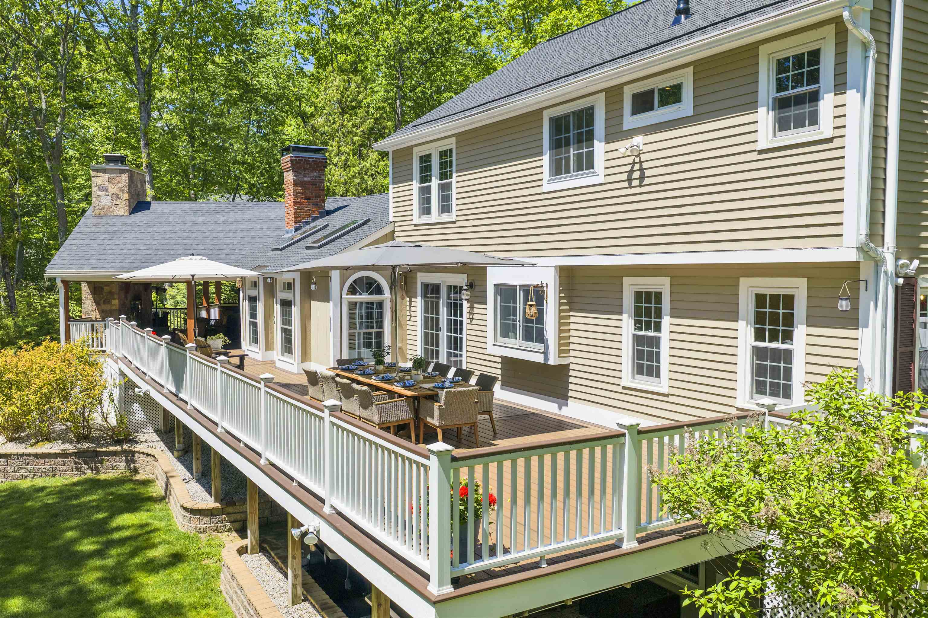 37 Birchwood Cir, Bedford, NH 03110