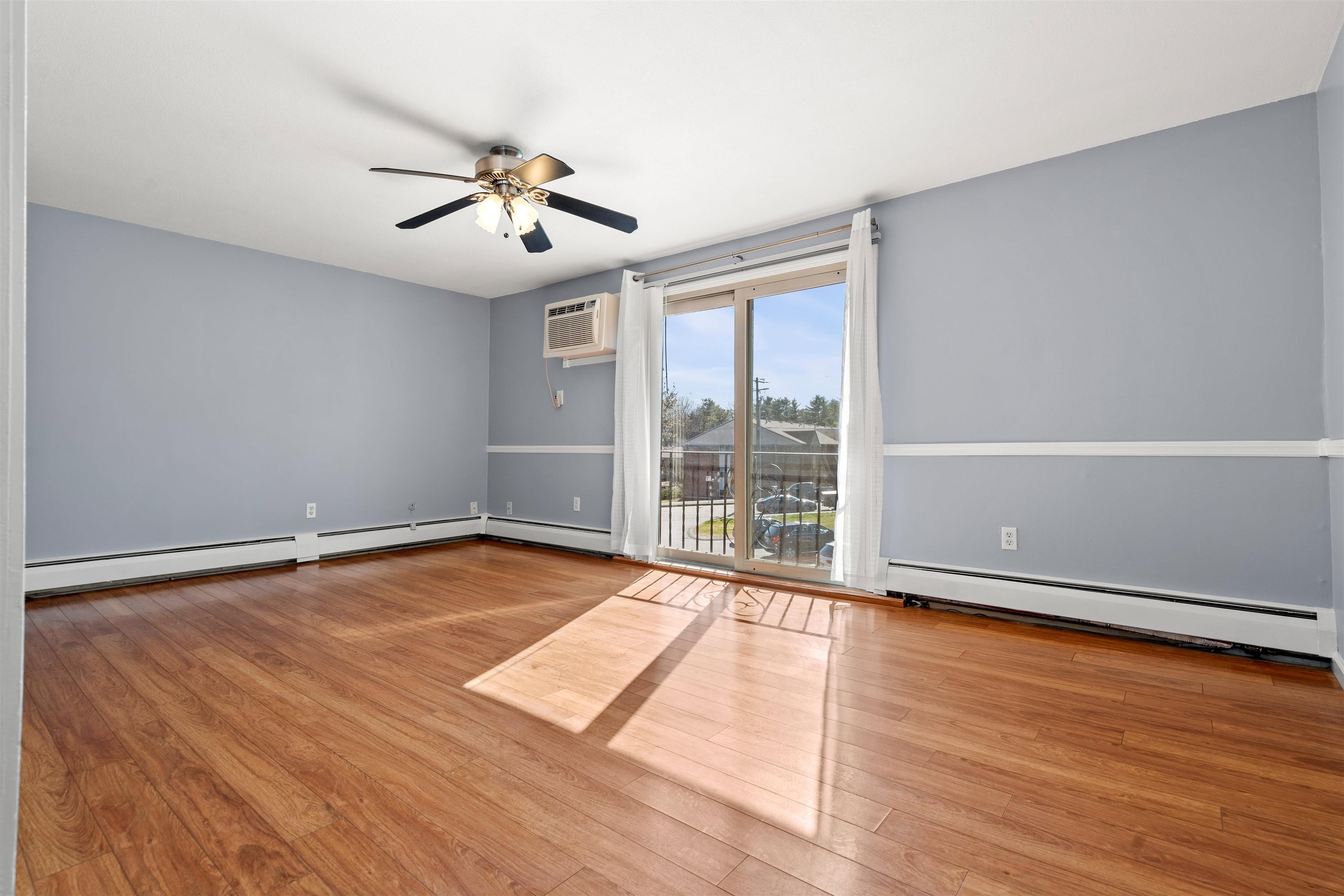 132 English Village Rd, Manchester, NH 03102