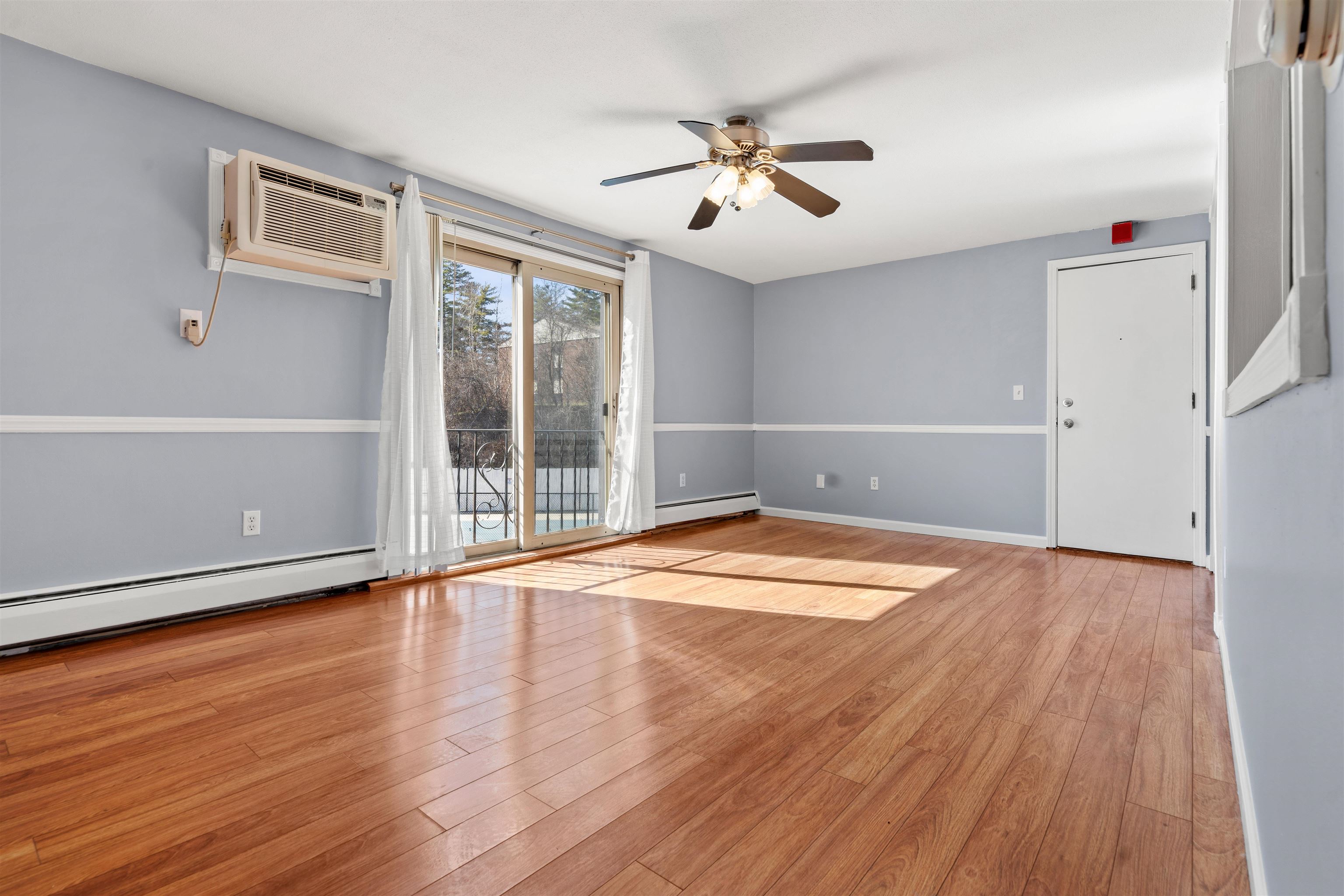132 English Village Rd, Manchester, NH 03102