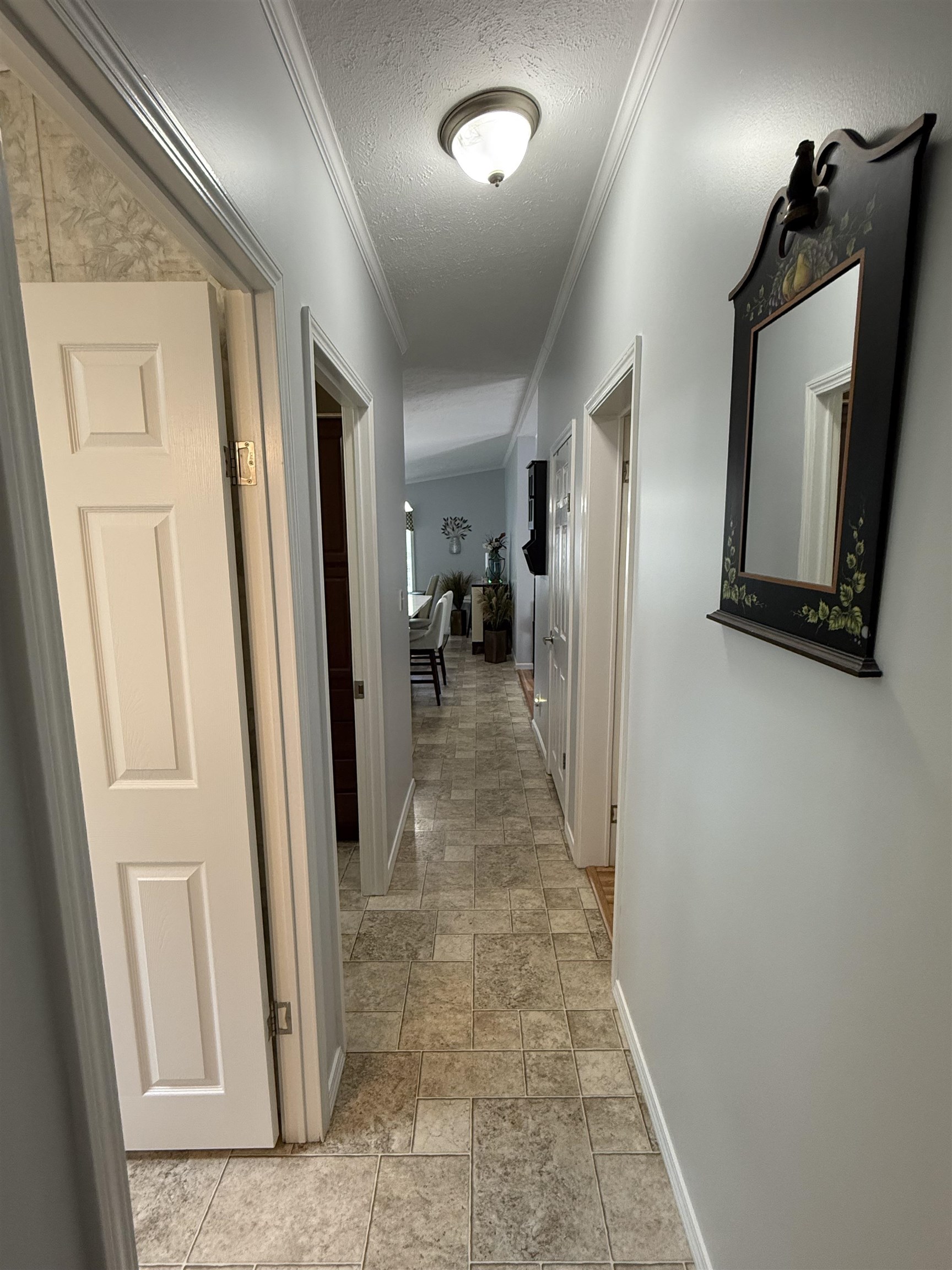 97 Fordway Extension, Derry, NH 03038
