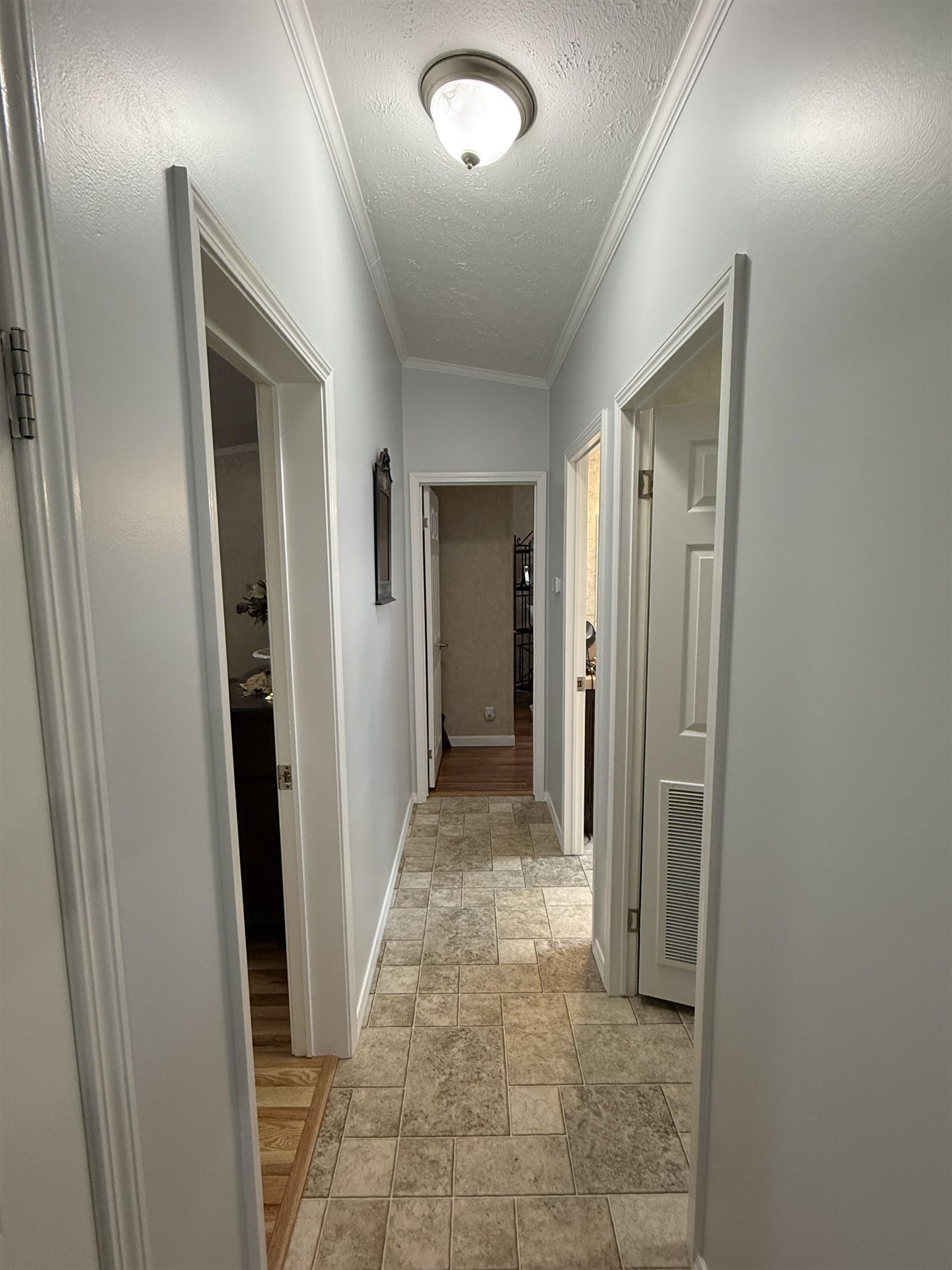 97 Fordway Extension, Derry, NH 03038