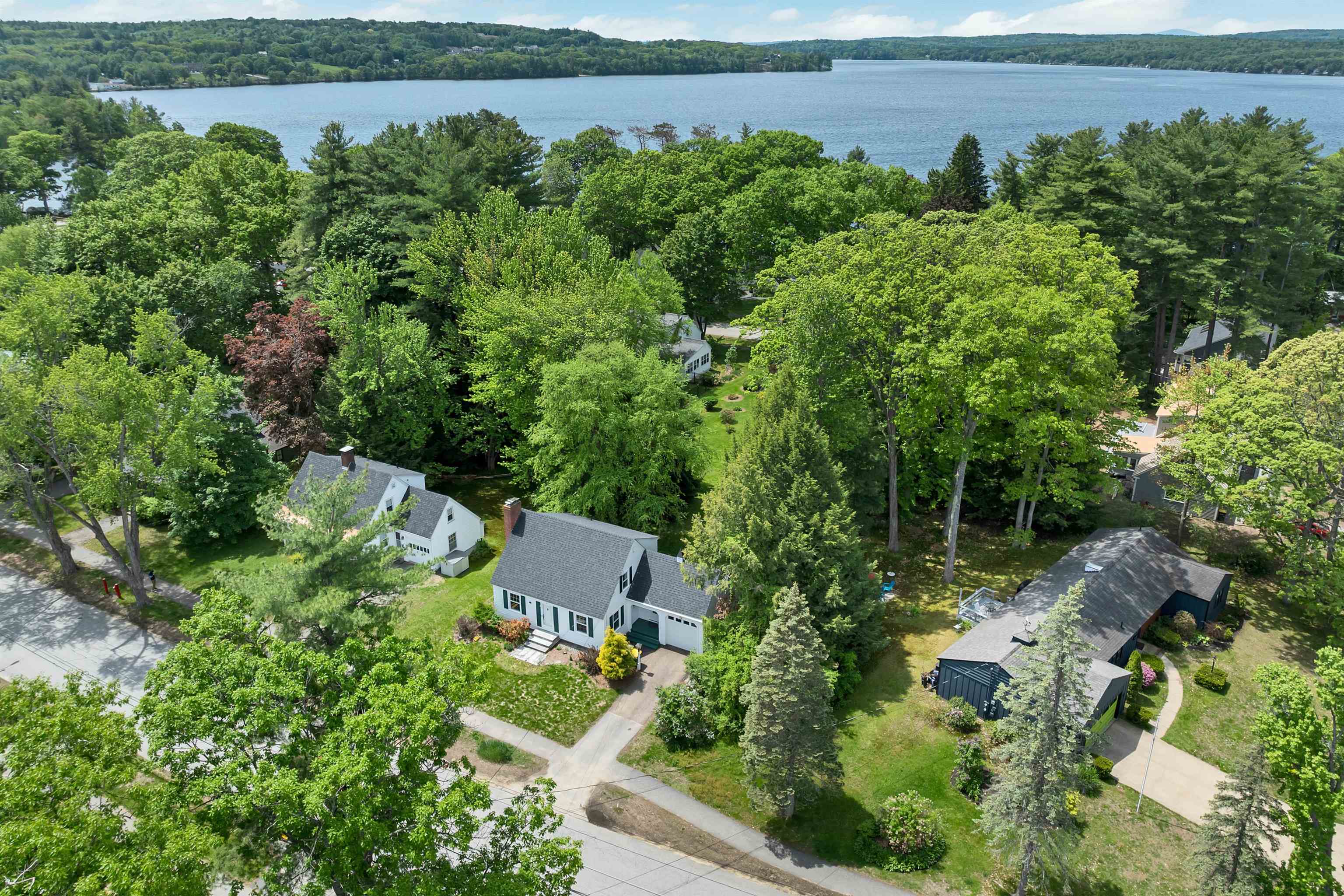 60 Holman St, Laconia, NH 03246
