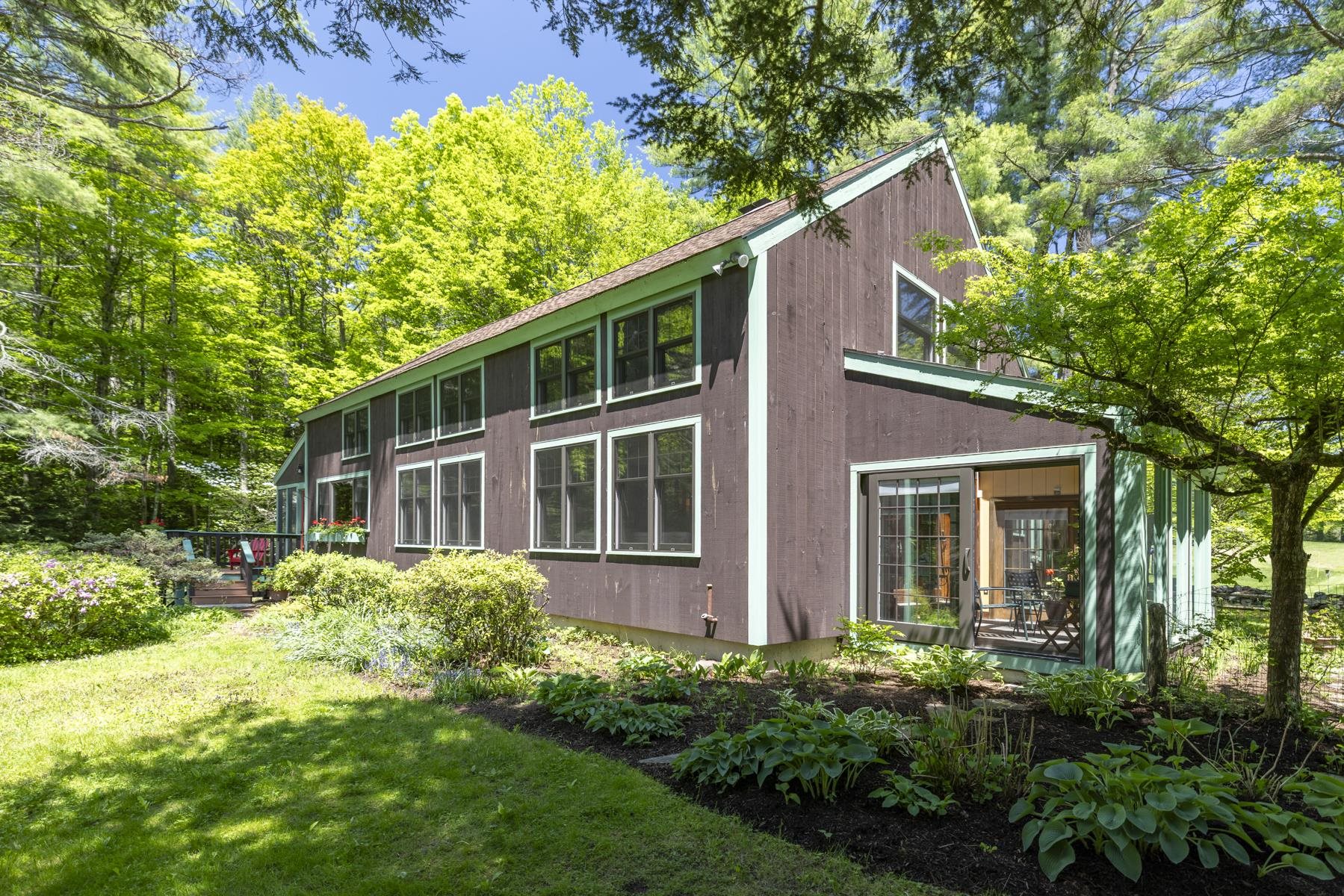 1526 South Rd, Hopkinton, NH 03229