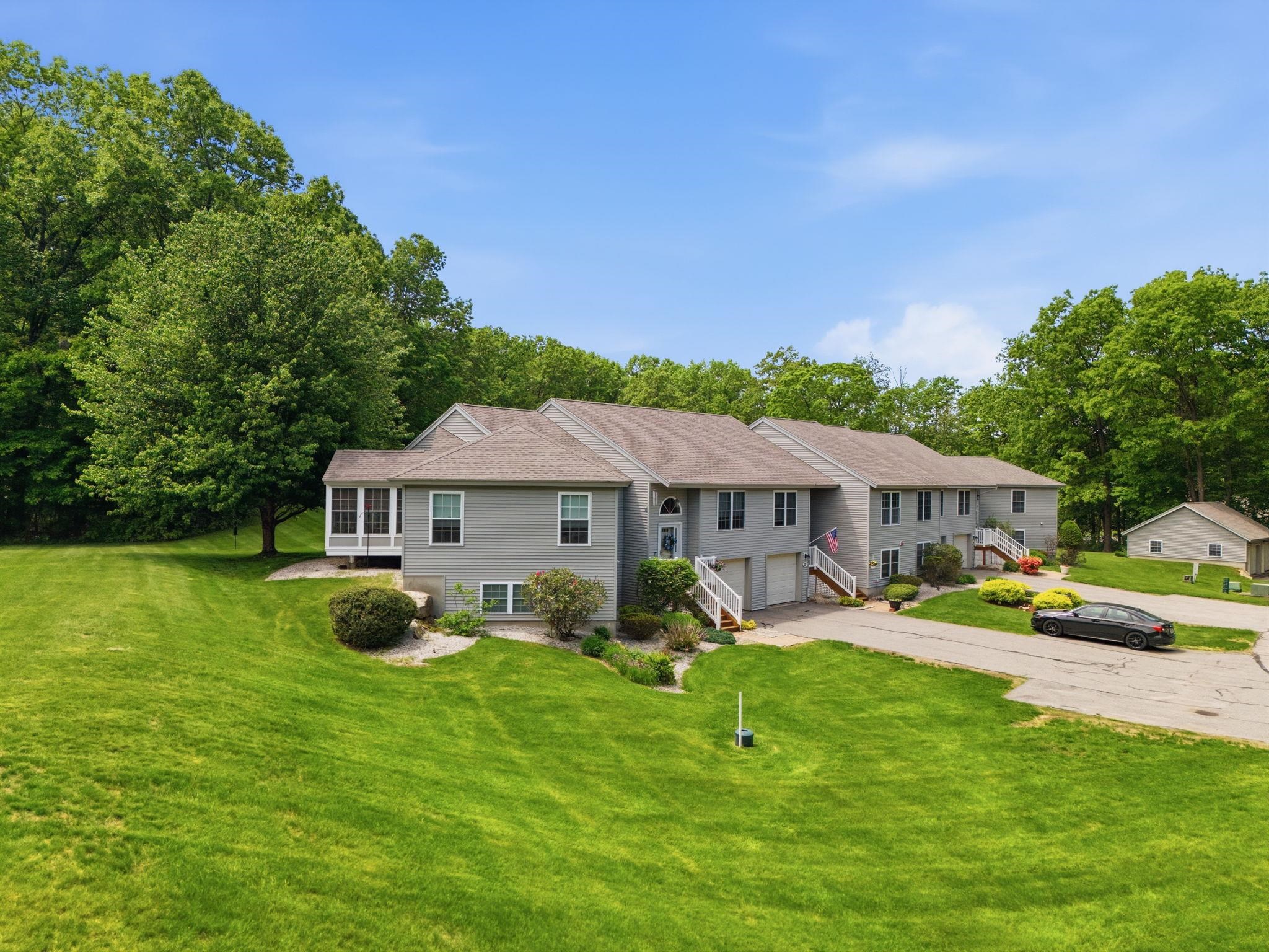 33 Centerview Rd, Atkinson, NH 03811